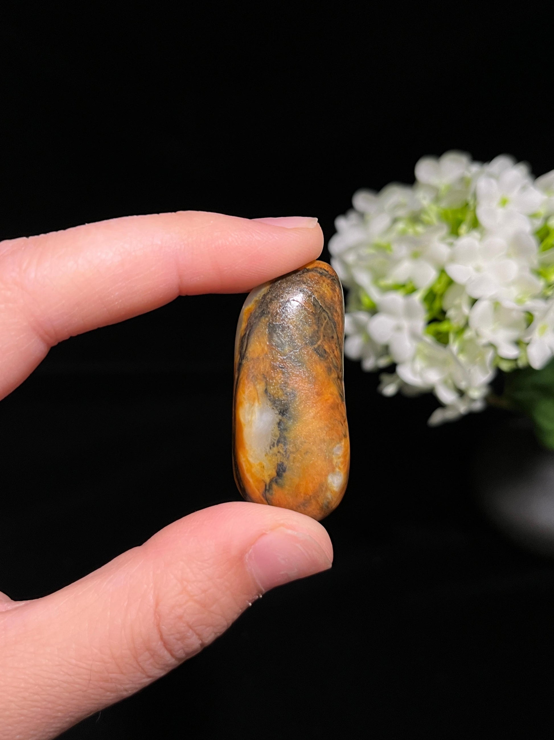 和田玉多色皮籽料原石（yc249923）