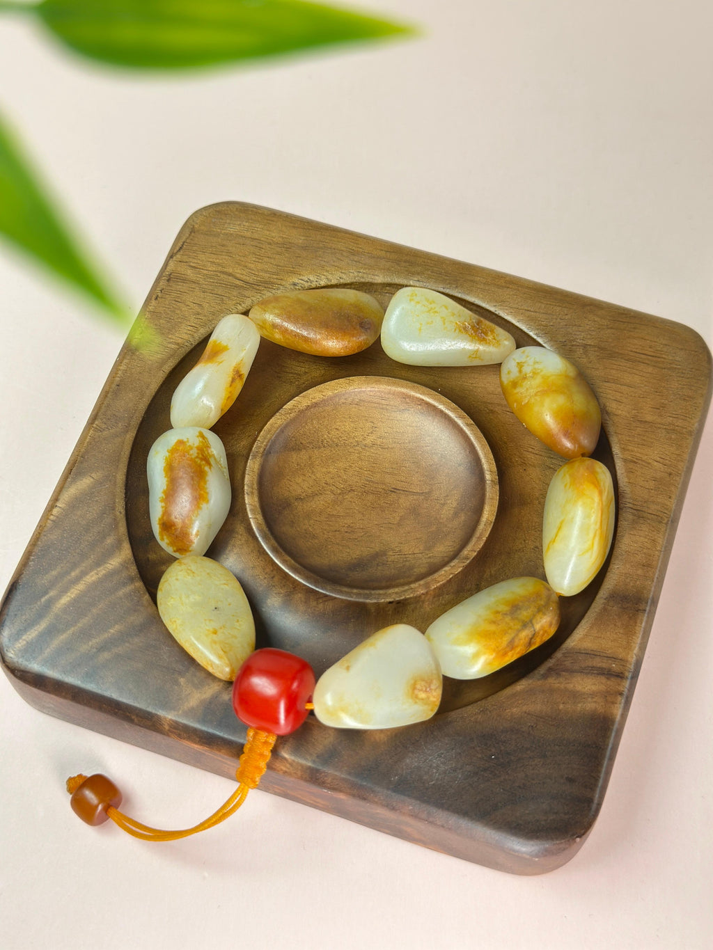 珍品新疆和田玉白玉洒金皮籽料原籽手串（9颗）（yc776327）