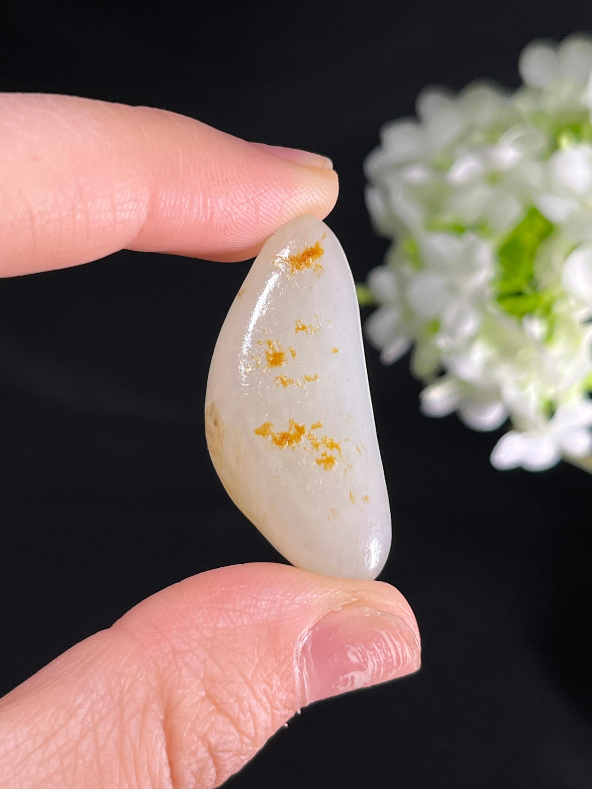 和田玉洒金皮白肉籽料原石（yc249841）