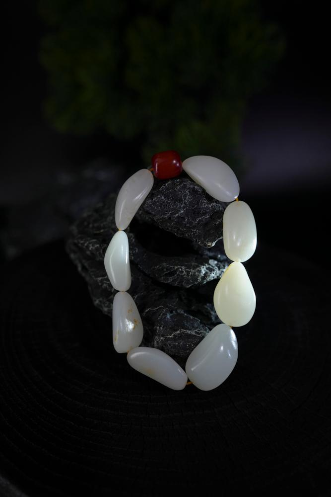 新疆和田玉一级白玉籽料手串（原籽无修）（yc229764）