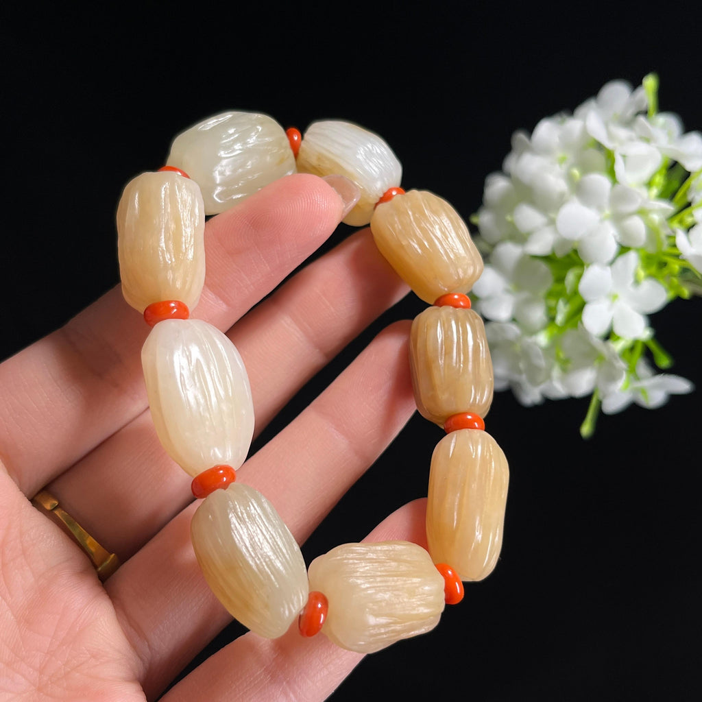 新疆天然和田玉“玉蕴清芬”糖玉手串（yc312705）