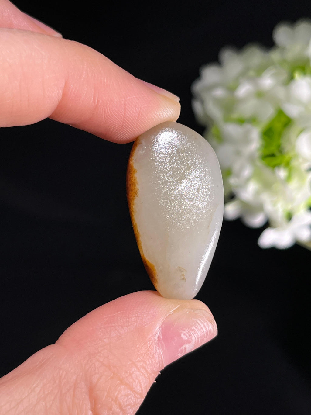 和田玉红皮白肉籽料原石（yc249836）