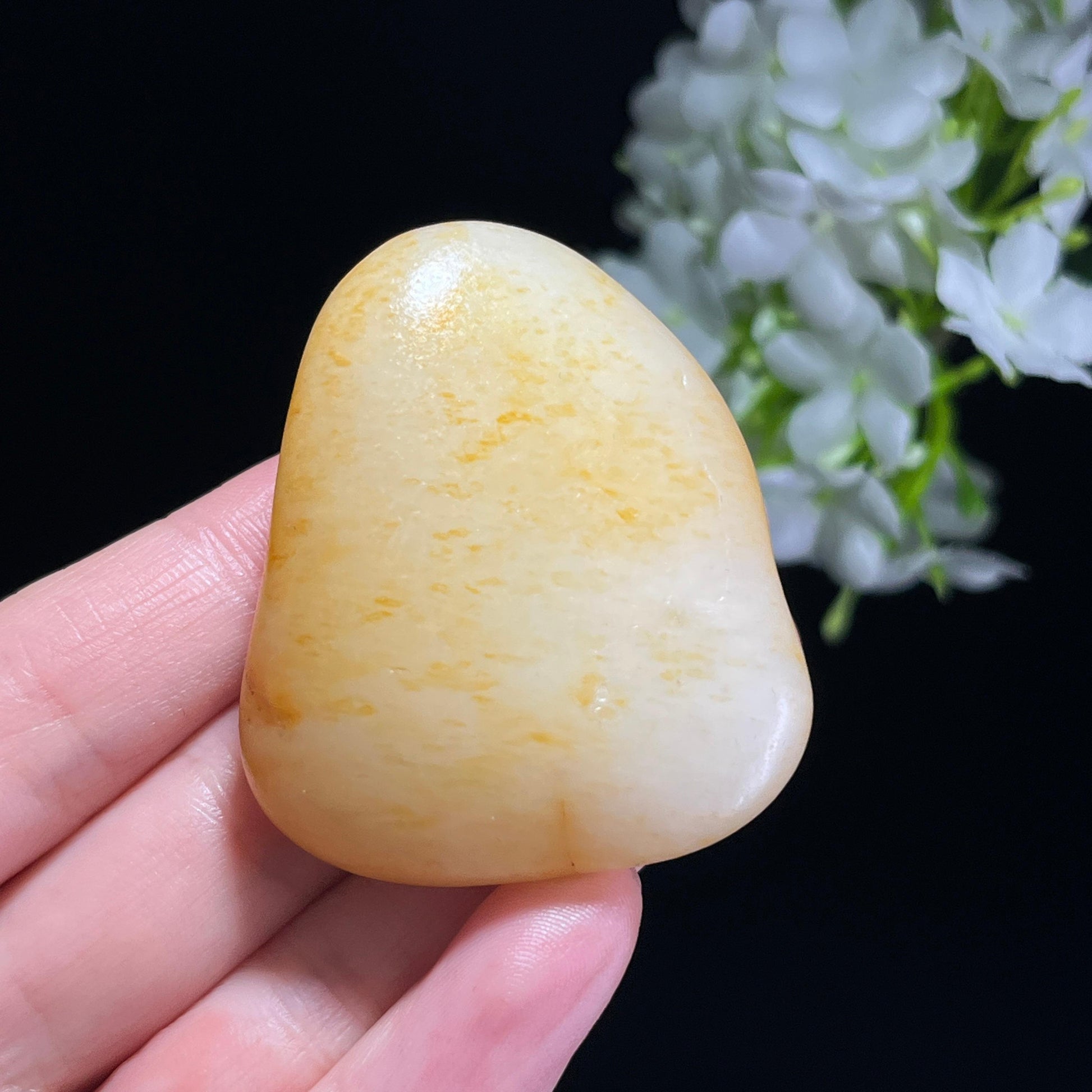 新疆天然和田玉黄沁皮特色籽料（yc345142）