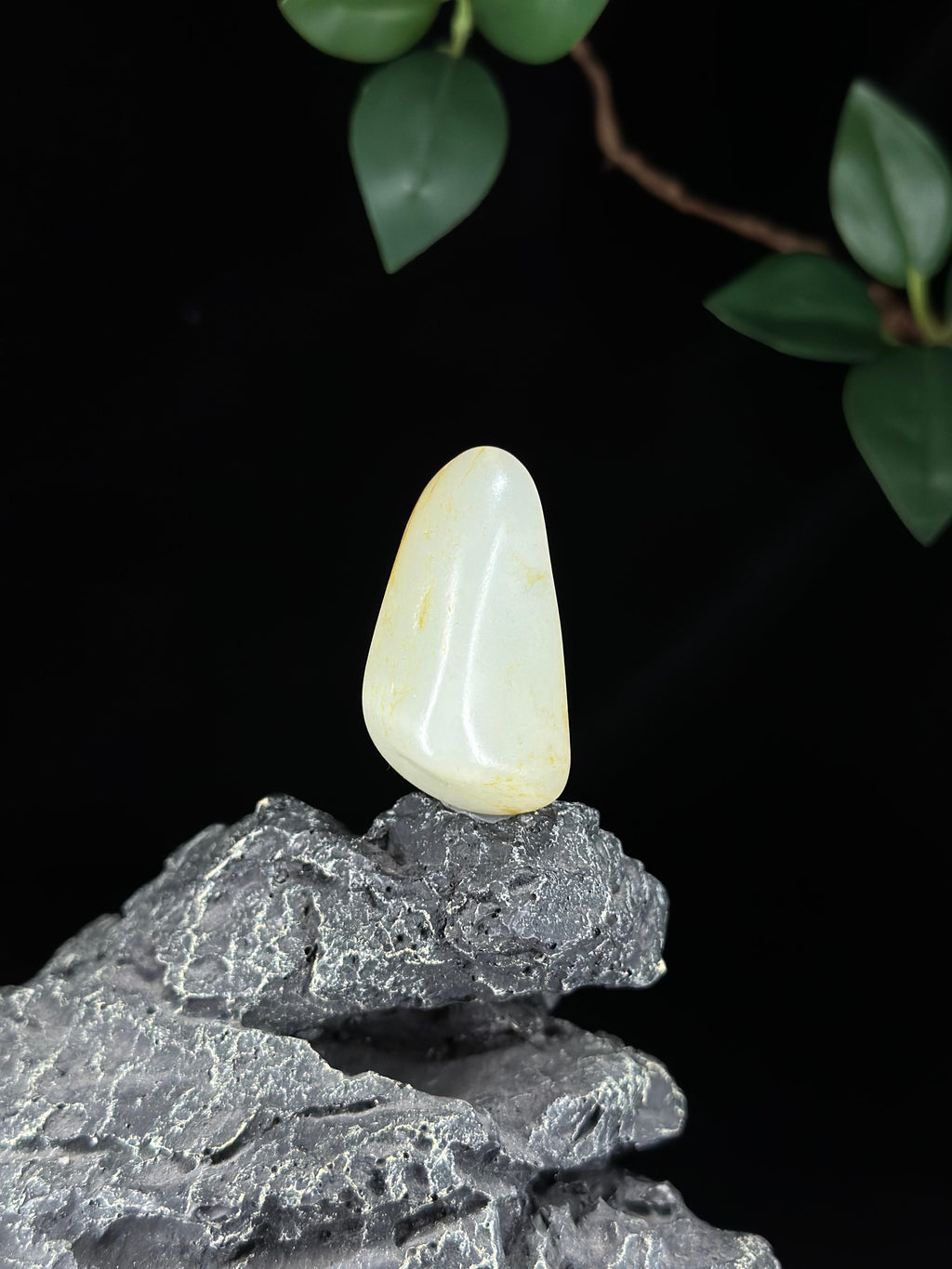 新疆和田玉精品白玉洒金皮籽料挂件（yc755817）
