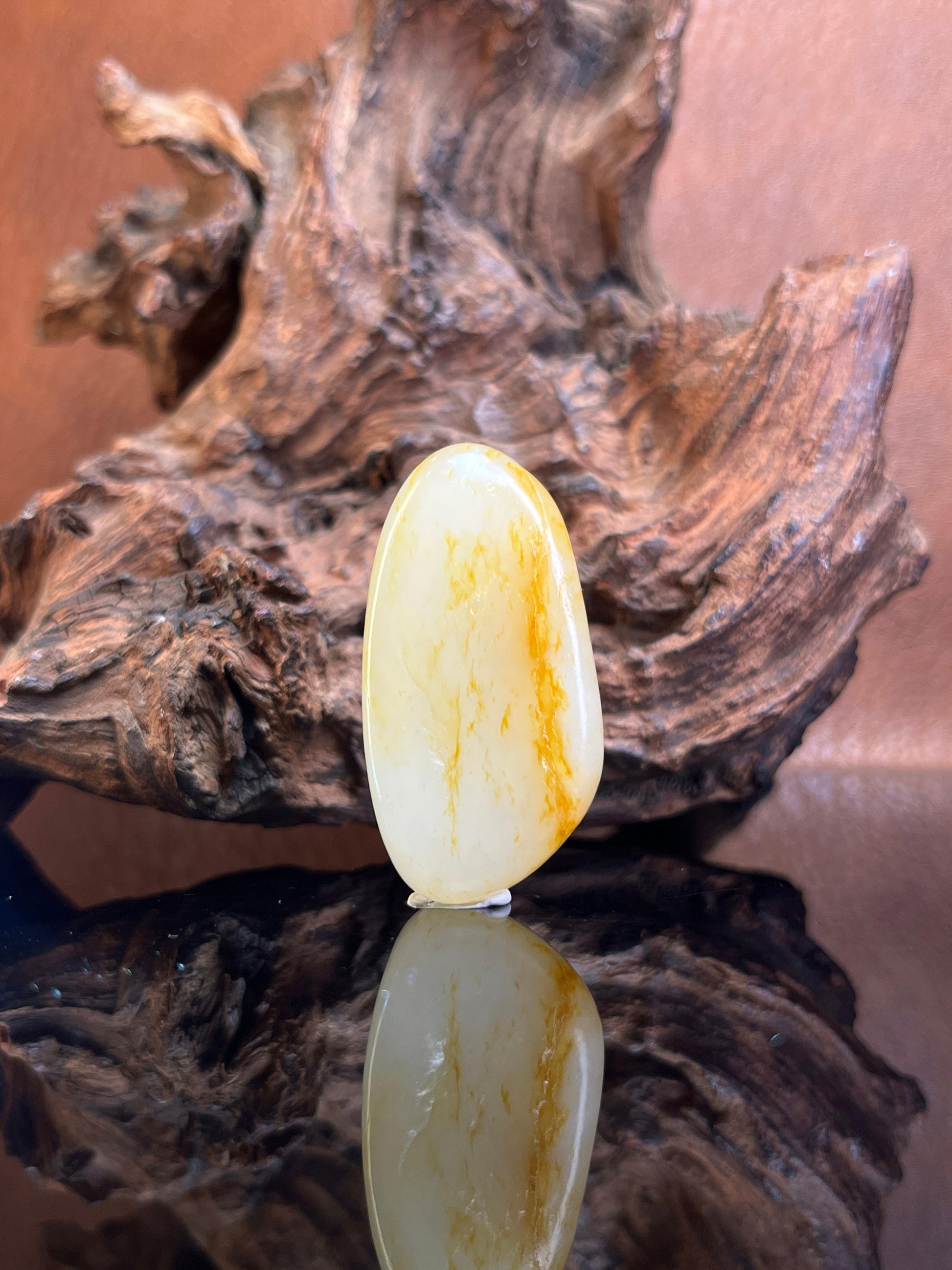 新疆和田玉带洒金籽料原石挂坠（yc228145）