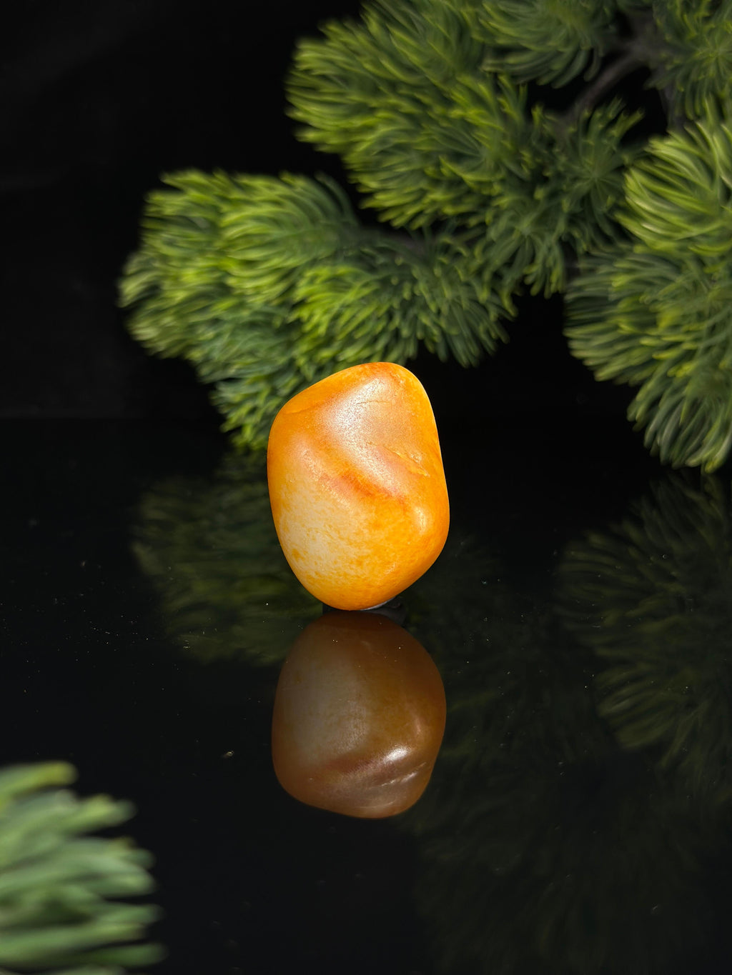 新疆和田玉白玉红皮洒金皮珍品挂件籽（yc503500）