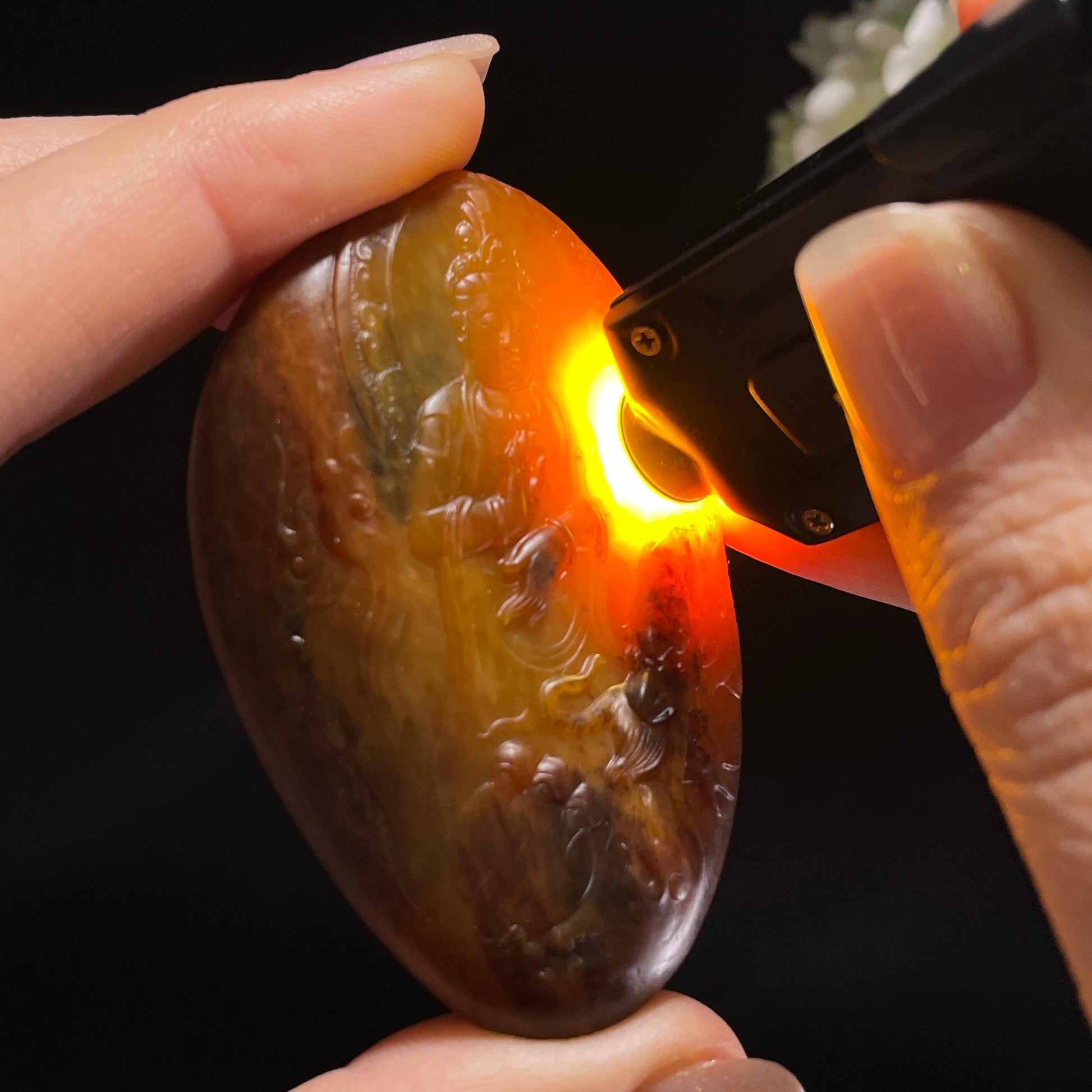 新疆天然和田玉红沁籽料乘龙观音雕刻（yc355959）