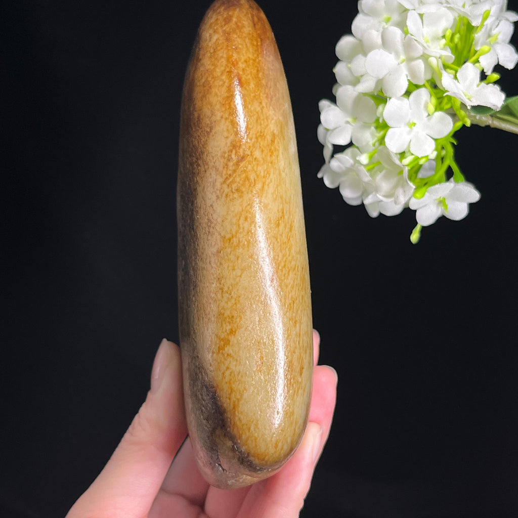 和田玉青白玉黄皮洒黑皮“金浪沉沙”籽料原石（yc310125）