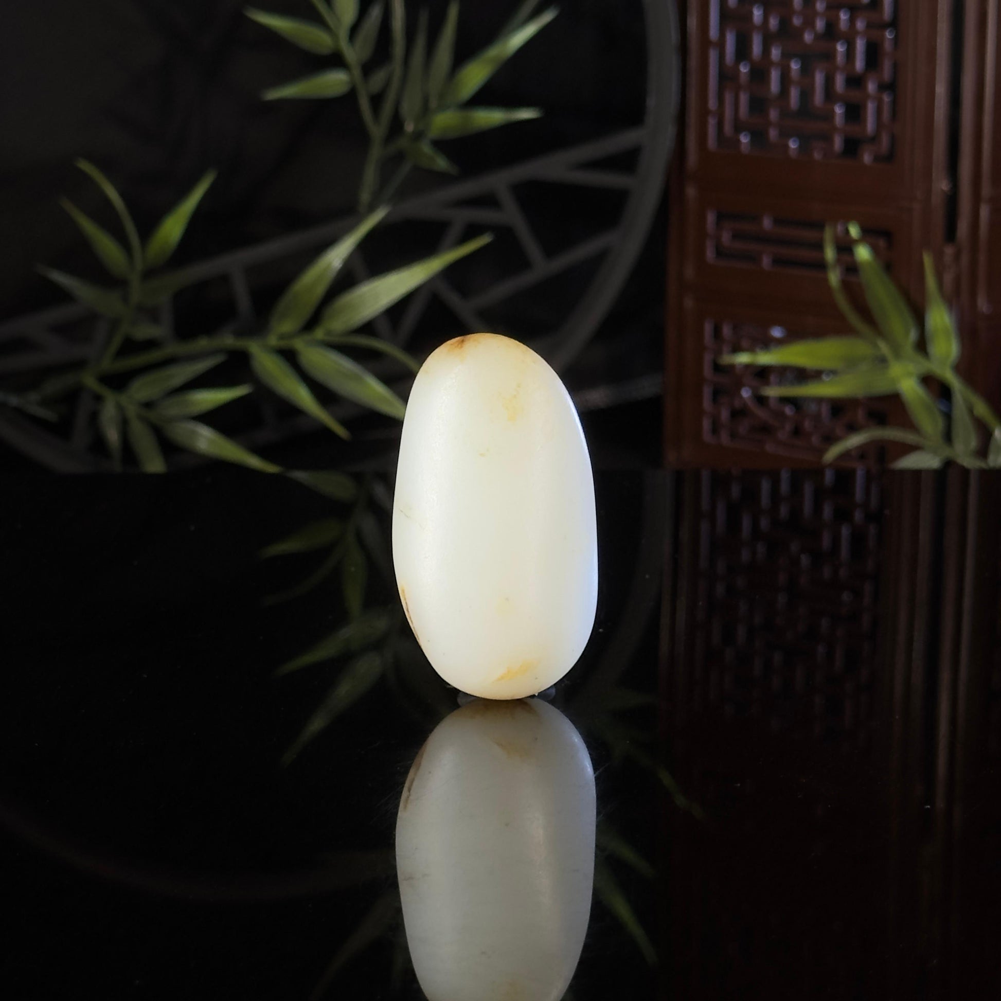 新疆和田玉白玉秋梨皮珍品挂件籽（yc470794）