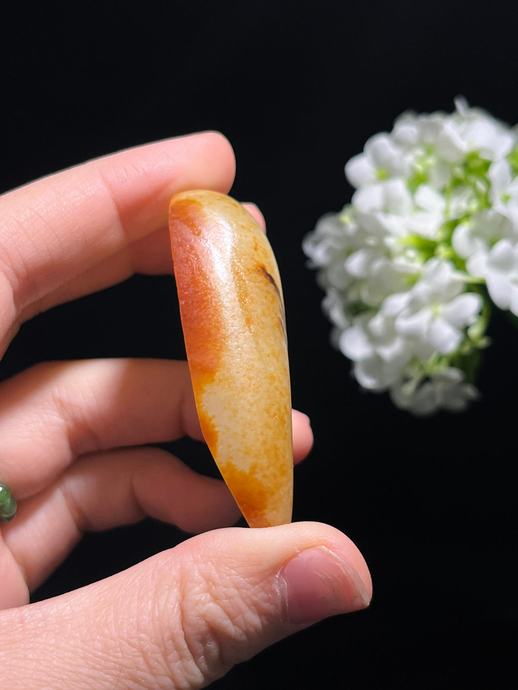 和田玉洒金聚红皮籽料原石（yc259452）