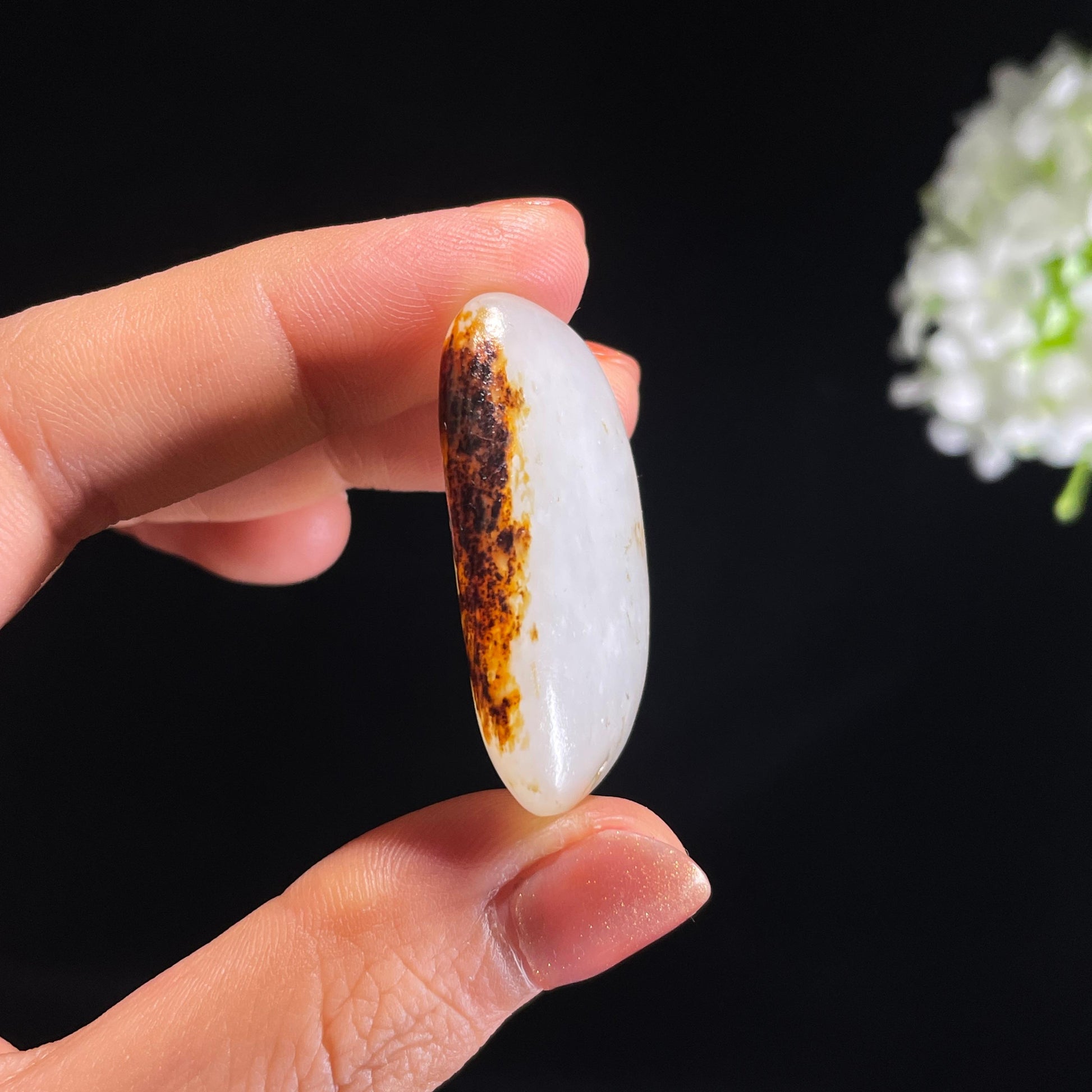 和田玉白玉黑红皮“烟络怀瑾”双面皮籽料（yc426249）