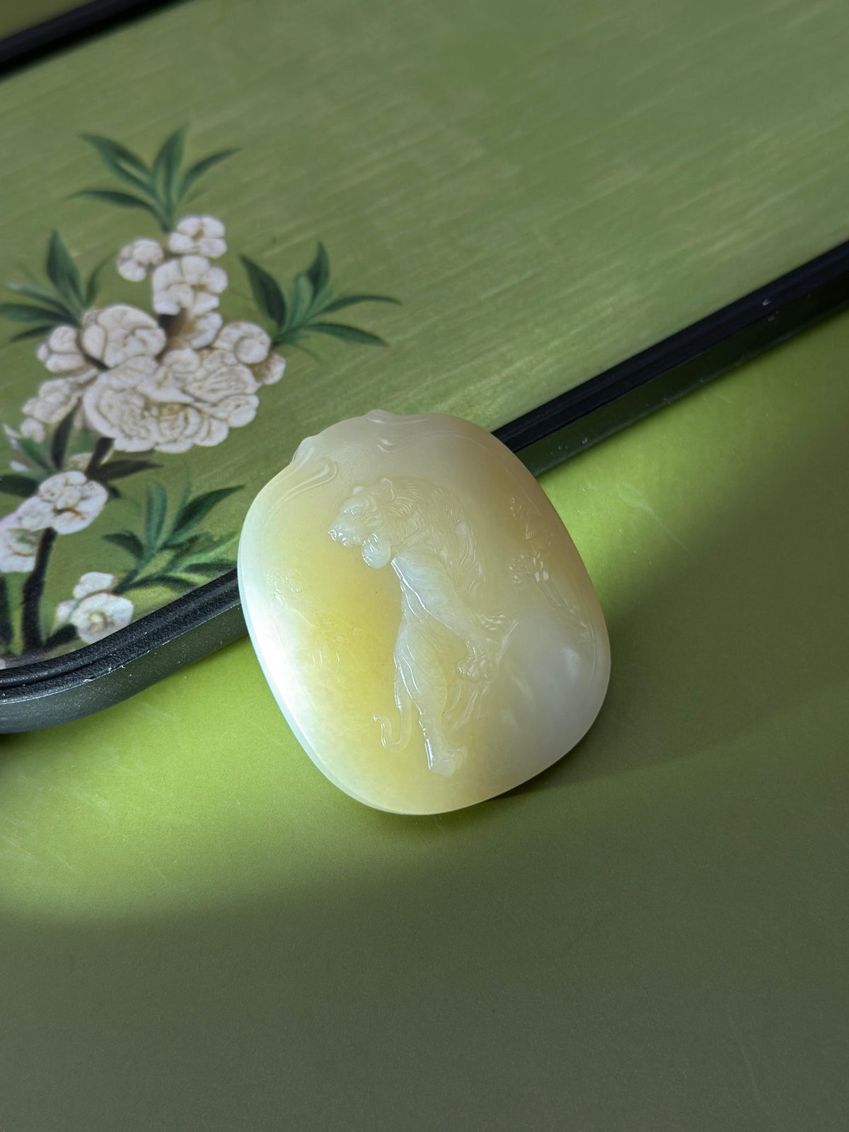 和田玉糖白上山虎挂件（yc752483）