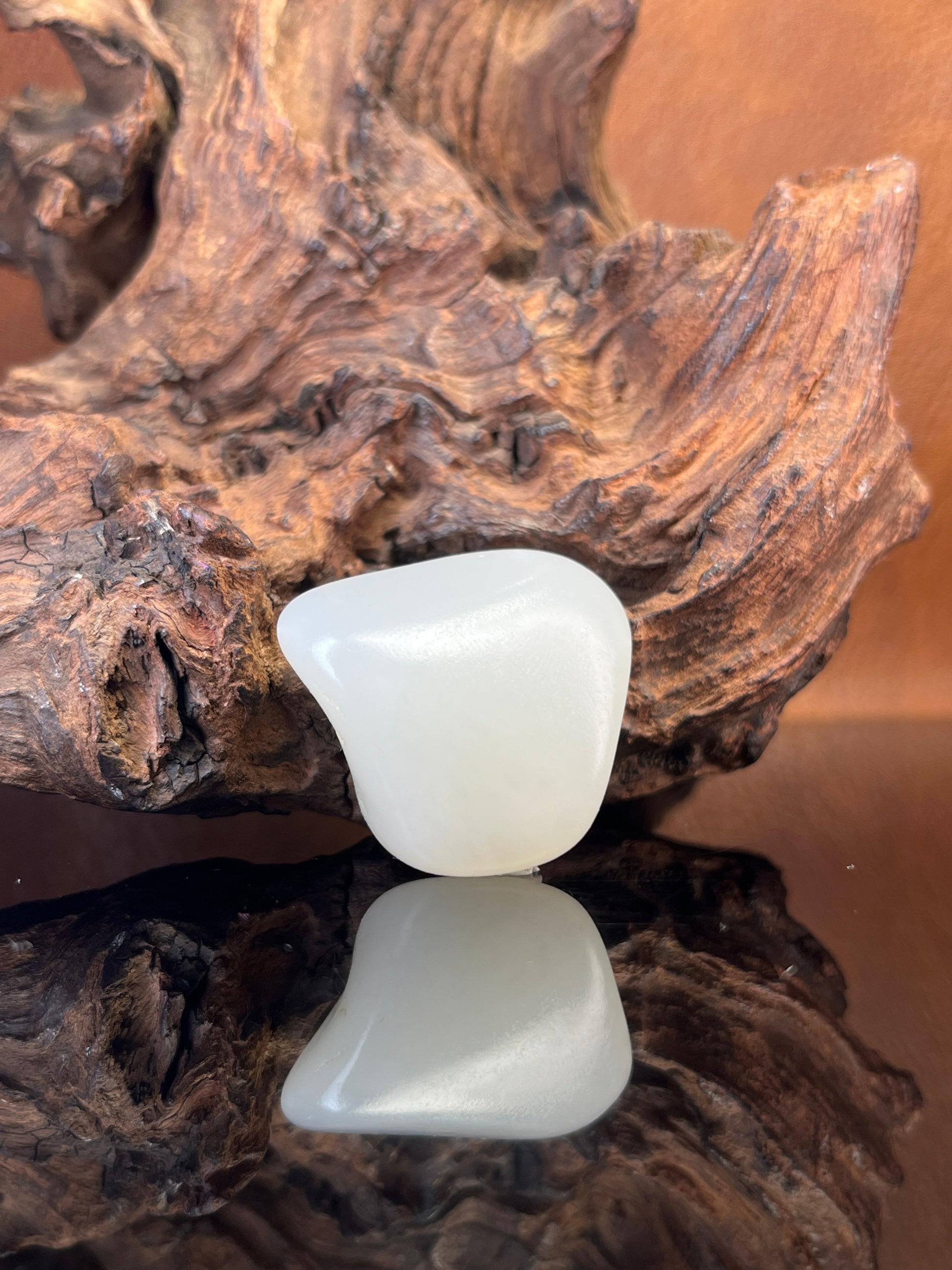 新疆和田玉一级白玉籽料原石随形挂坠（yc228166）