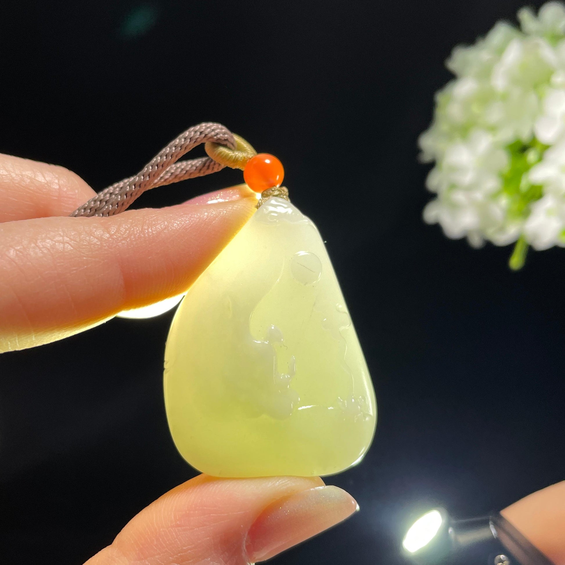 新疆和田玉米达料白玉僧人悟道随形挂件（yc365288）