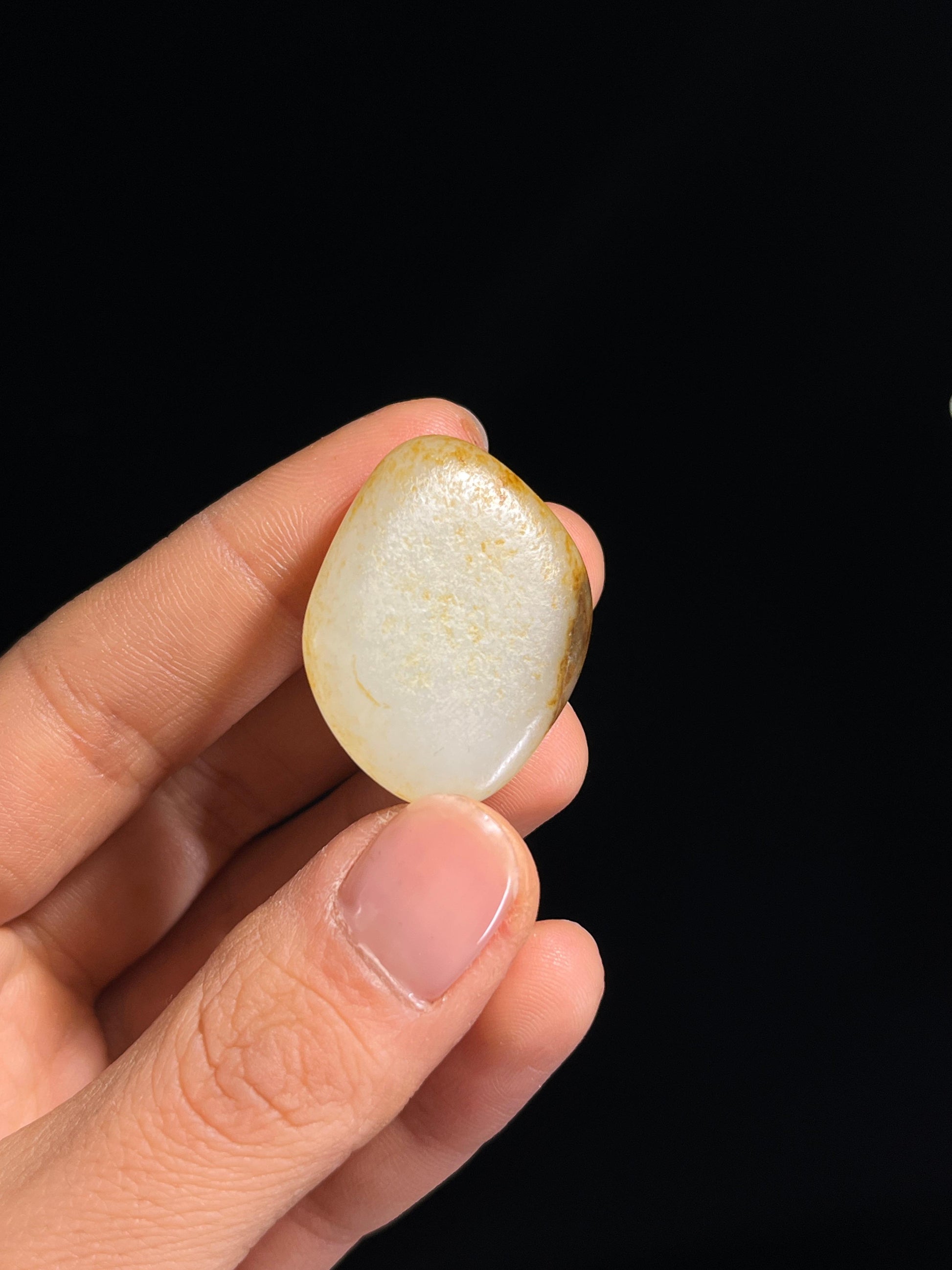 新疆天然和田玉白玉籽料原石挂件（yc263898）