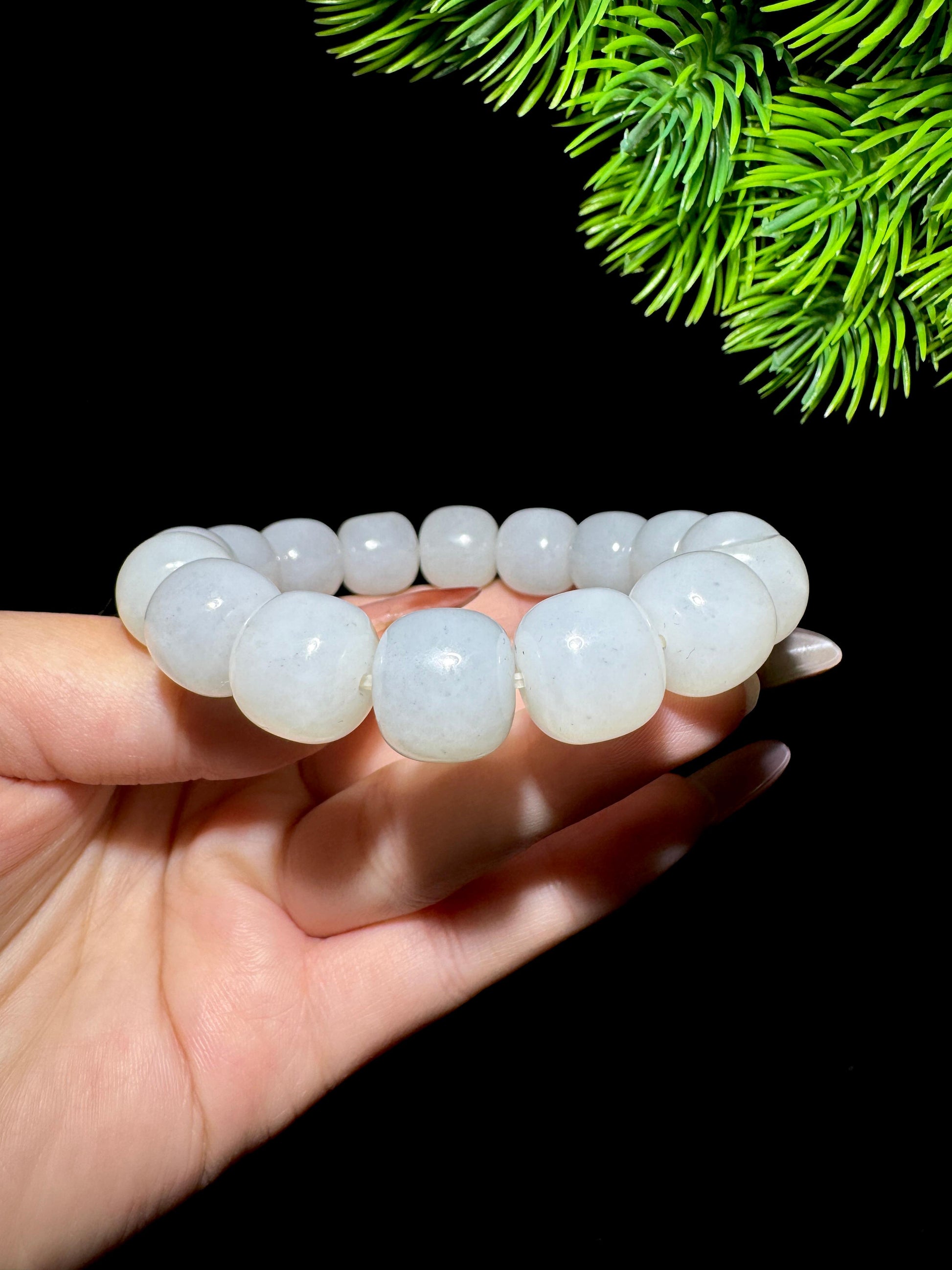 和田玉糖白籽料老型珠手串（yc298956）