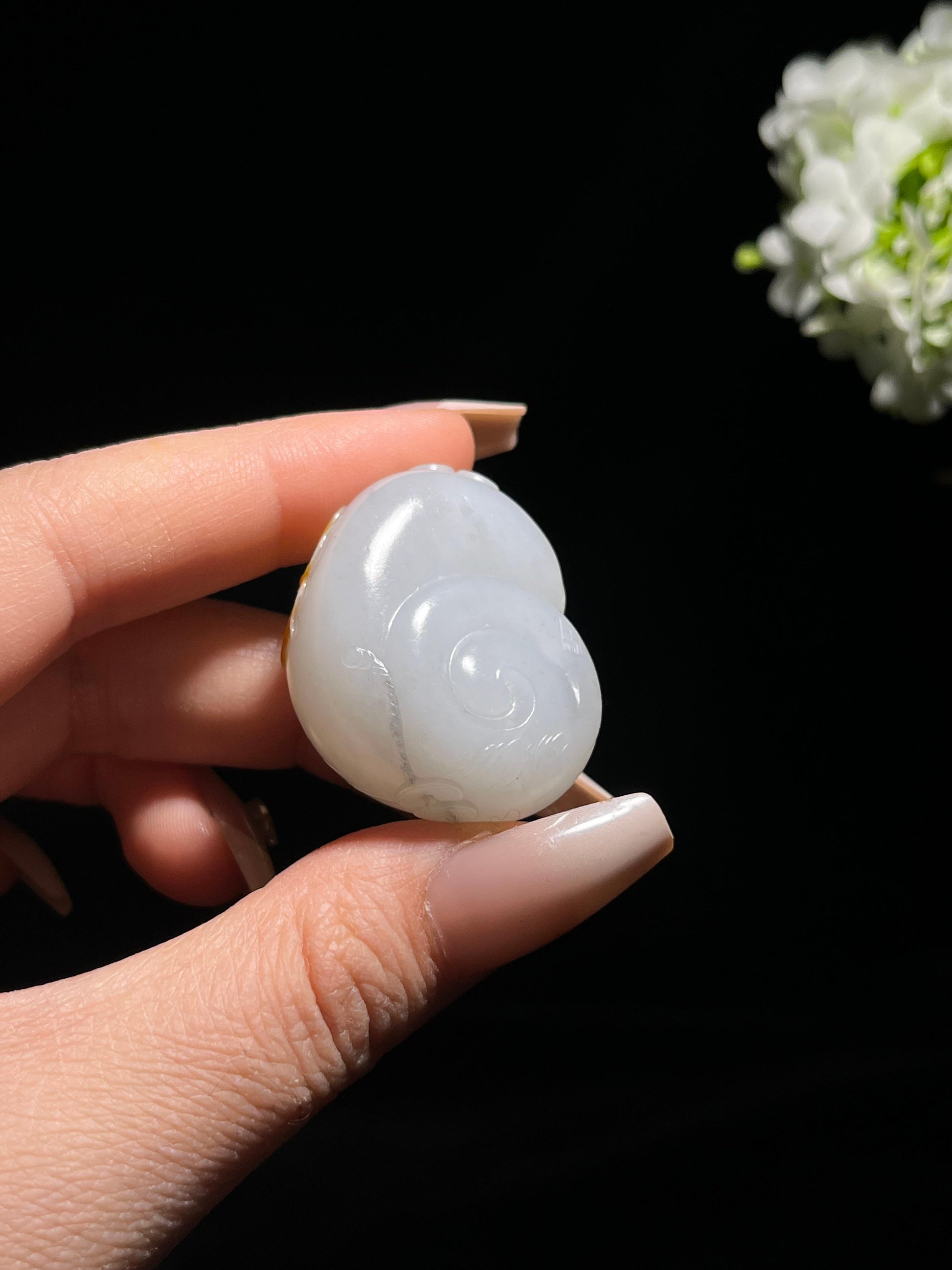 新疆天然和田玉羊脂白玉猫籽料聚红皮吊坠（yc263427）