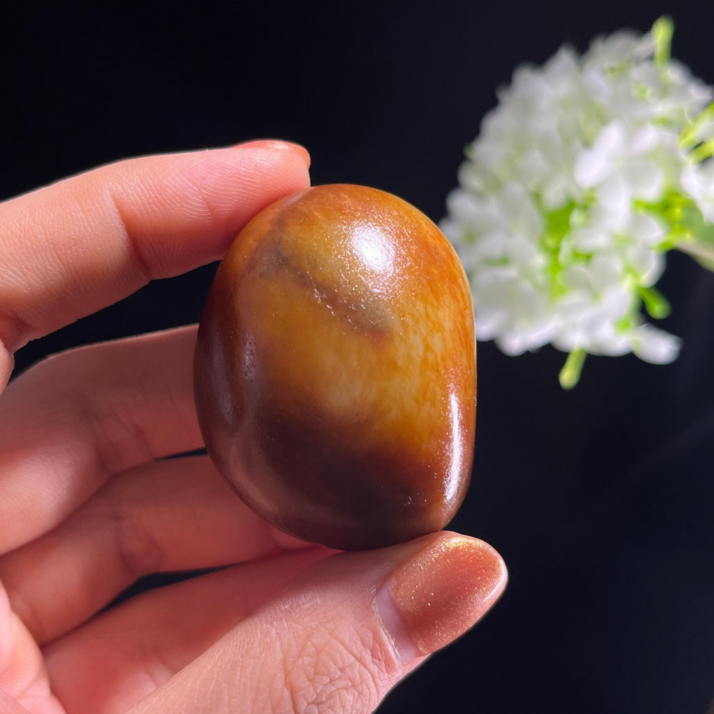 新疆天然和田玉“落日衔山”红沁籽料（yc392612）