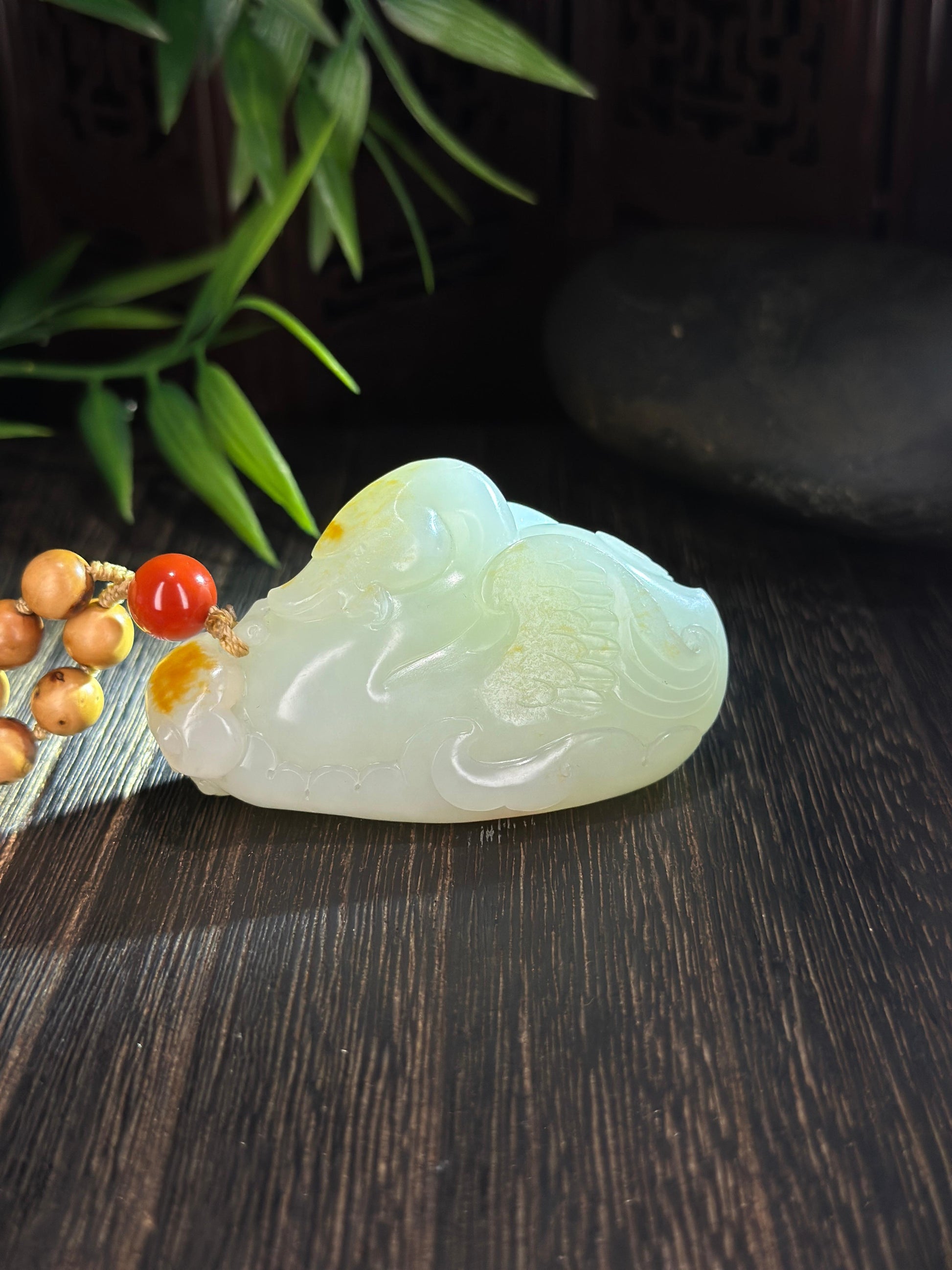 新疆和田玉精品白玉洒金皮籽料鹅如意手把件（yc712141）