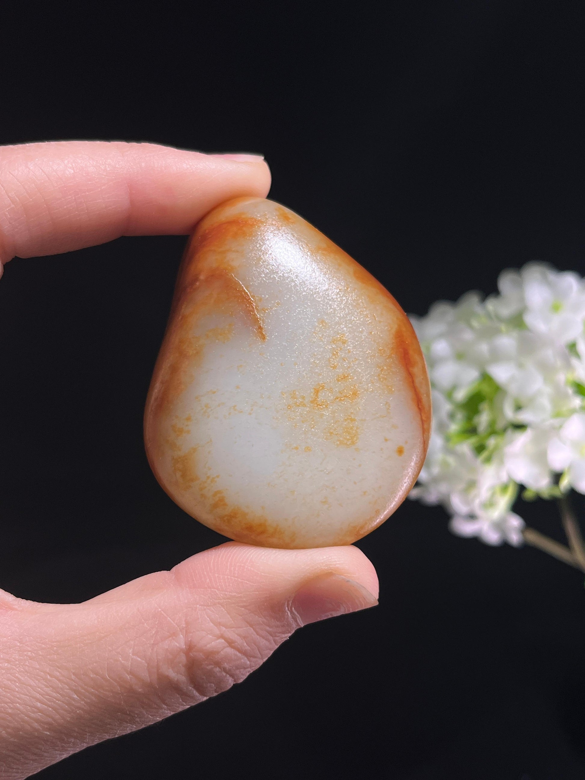 新疆和田玉收藏级红沁皮籽料原石（yc253578）