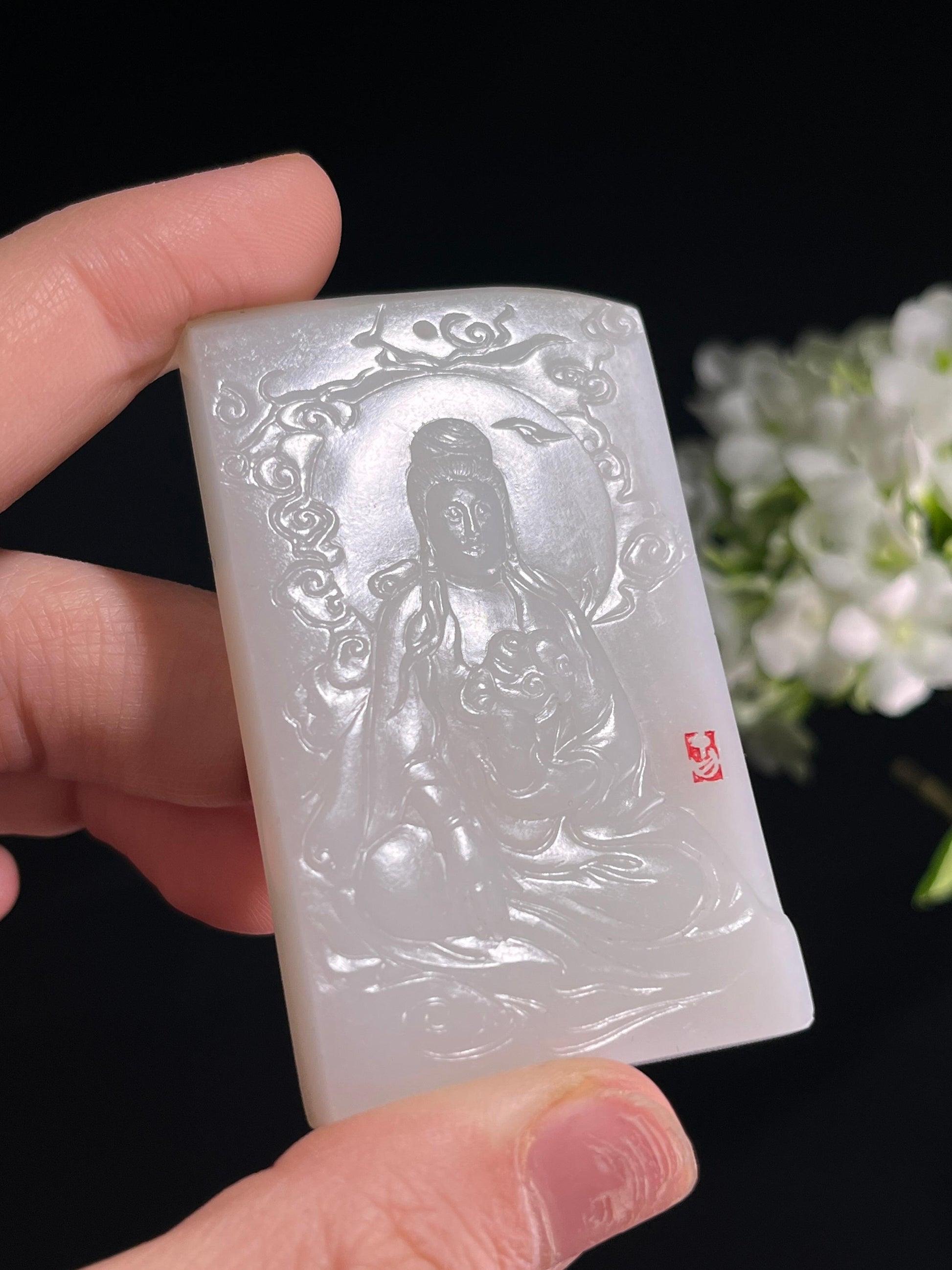 和田玉羊脂白玉籽料“云祥护佑”观音无事牌（yc251977）