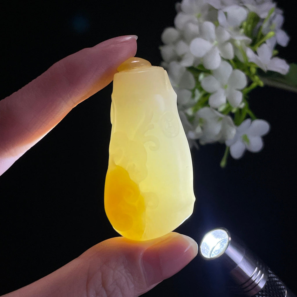 新疆天然和田玉糖白料“玉竹衔福”雕刻挂件（yc315428）