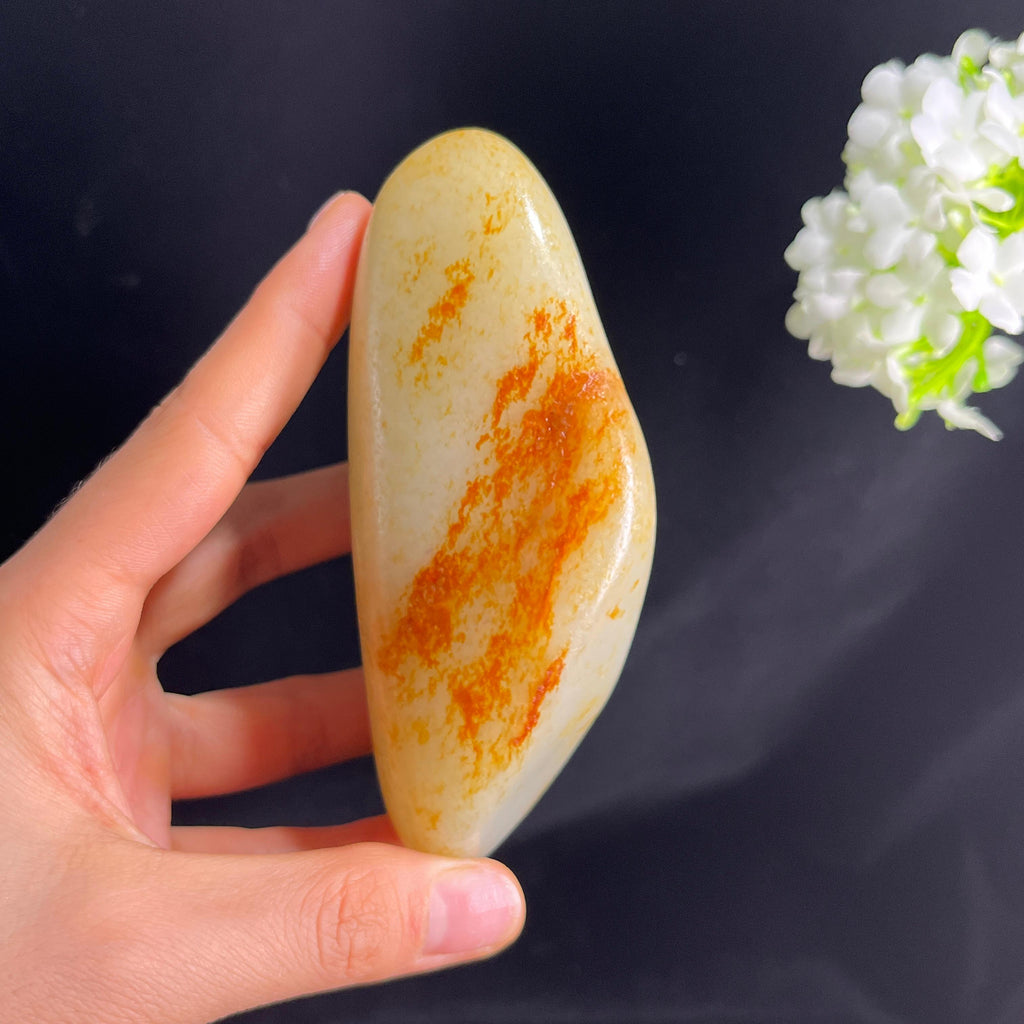 和田玉高青白洒红皮籽料（yc283609）