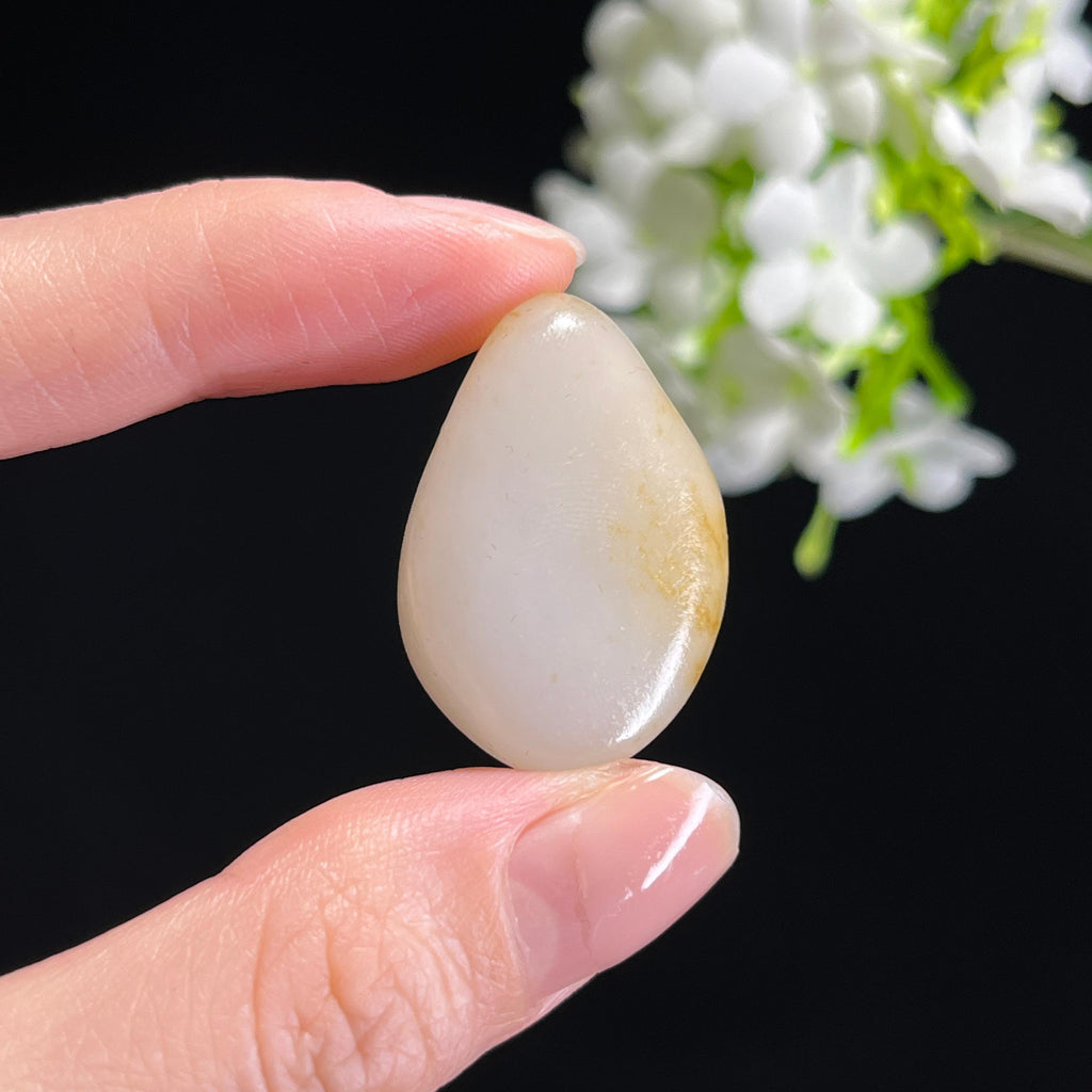 2026.1.9，和田玉一级白洒金秋梨皮“金云裹雪”籽料原石（yc308187）