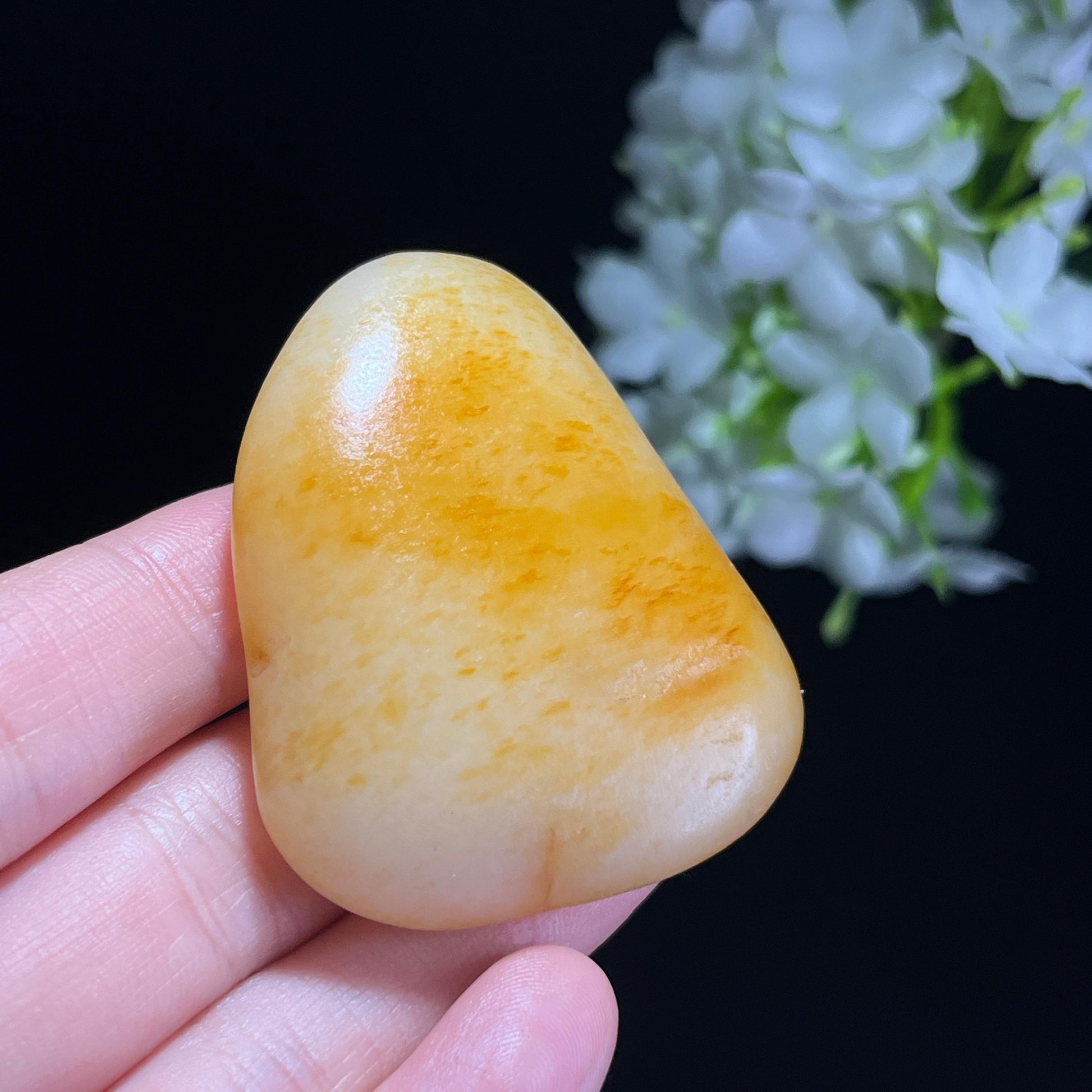 新疆天然和田玉黄沁皮特色籽料（yc345142）