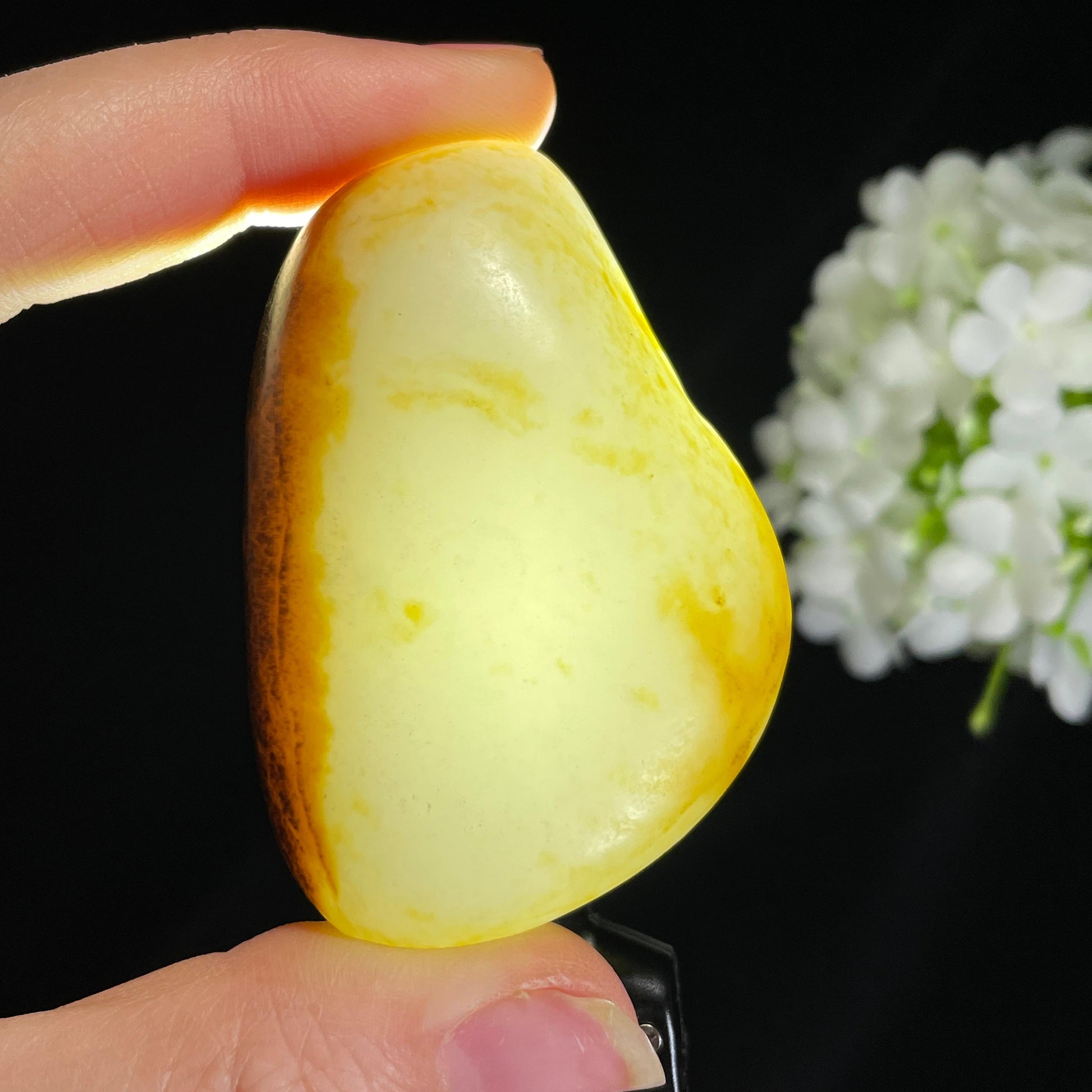 和田玉白玉“赤弦引月”黑红皮籽料（yc417223）