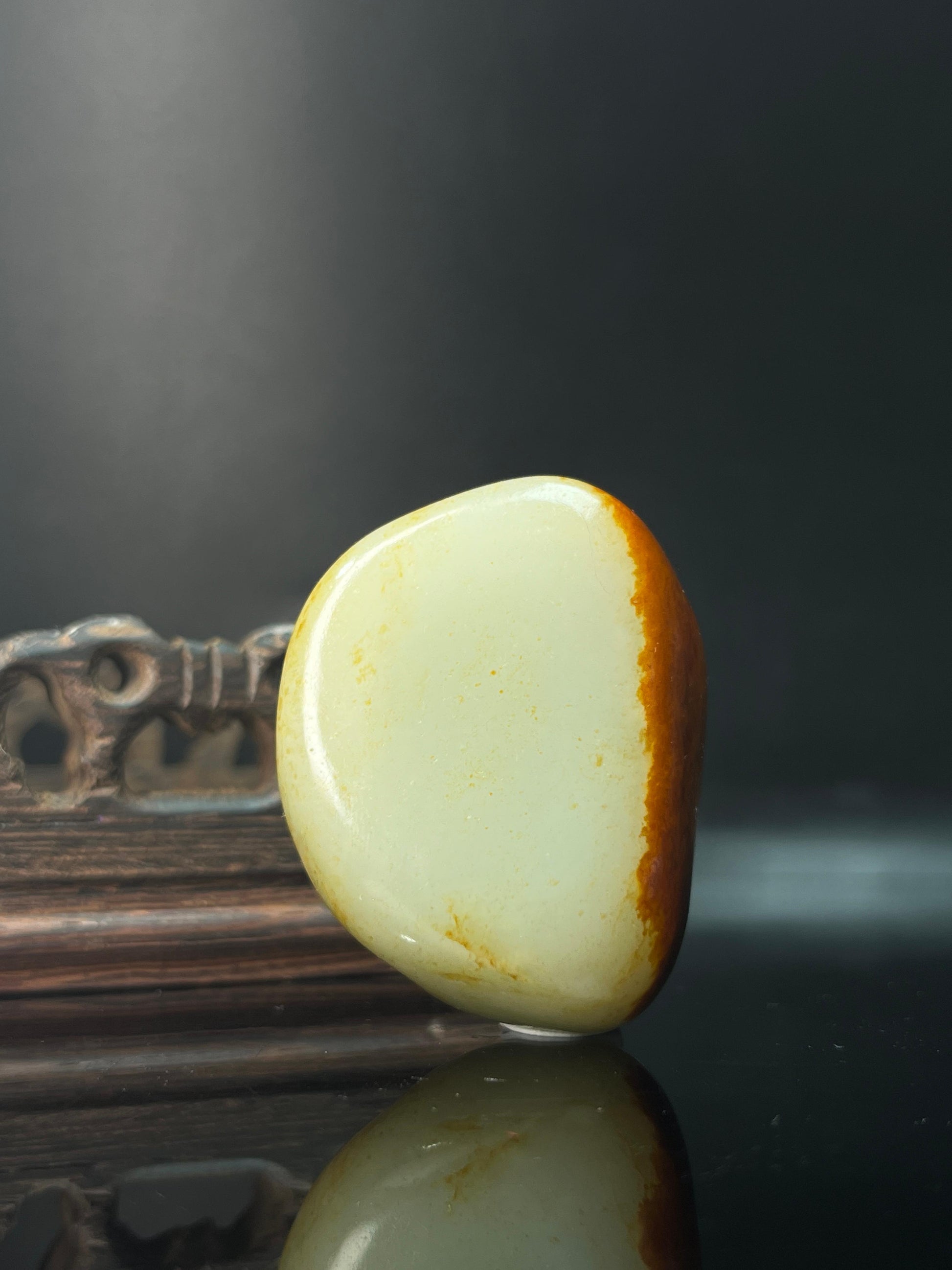 新疆和田玉籽料原石聚红皮挂件2（yc236622）