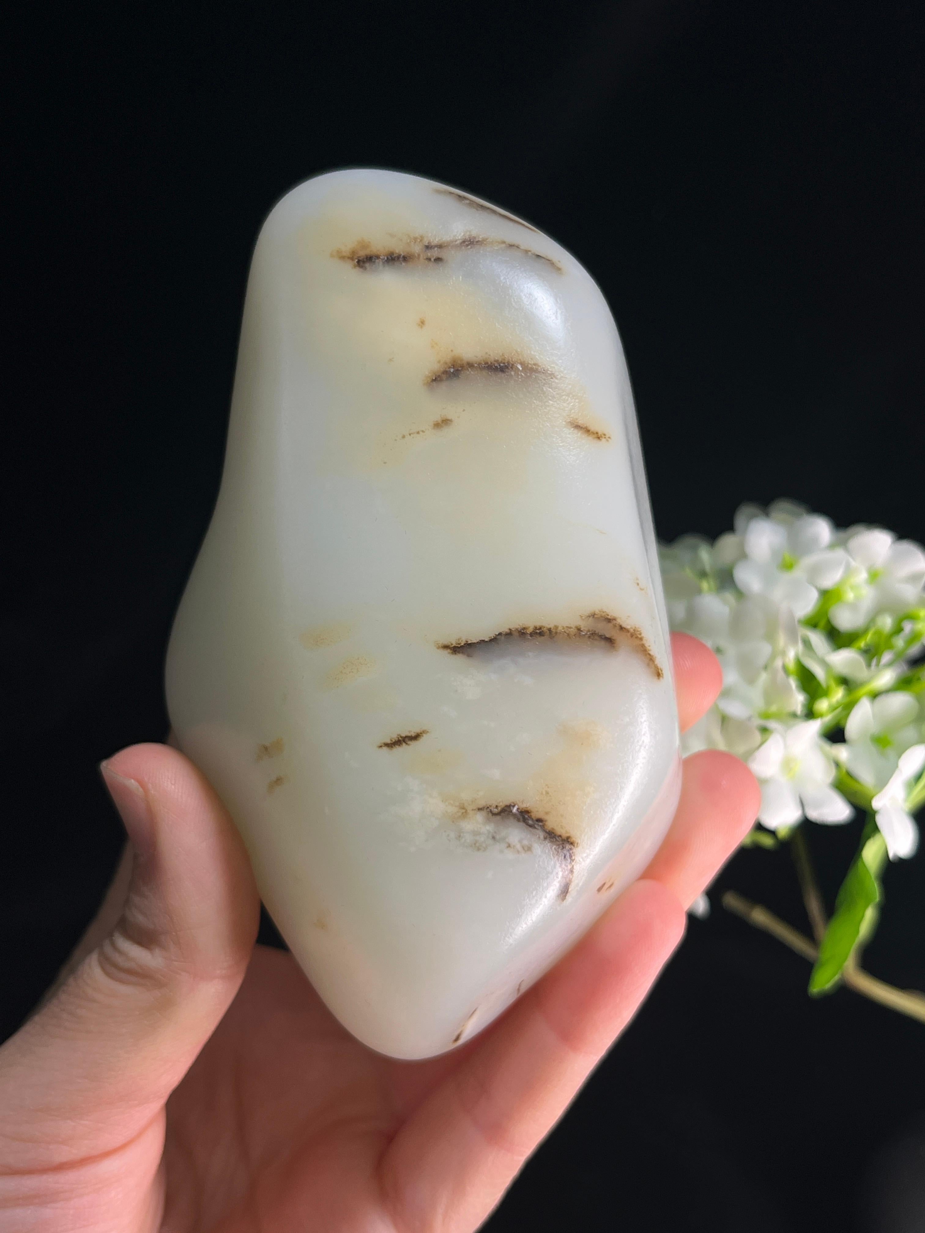 新疆和田玉羊脂白玉收藏级洒金皮籽料原石（yc252906） – 添福玉器