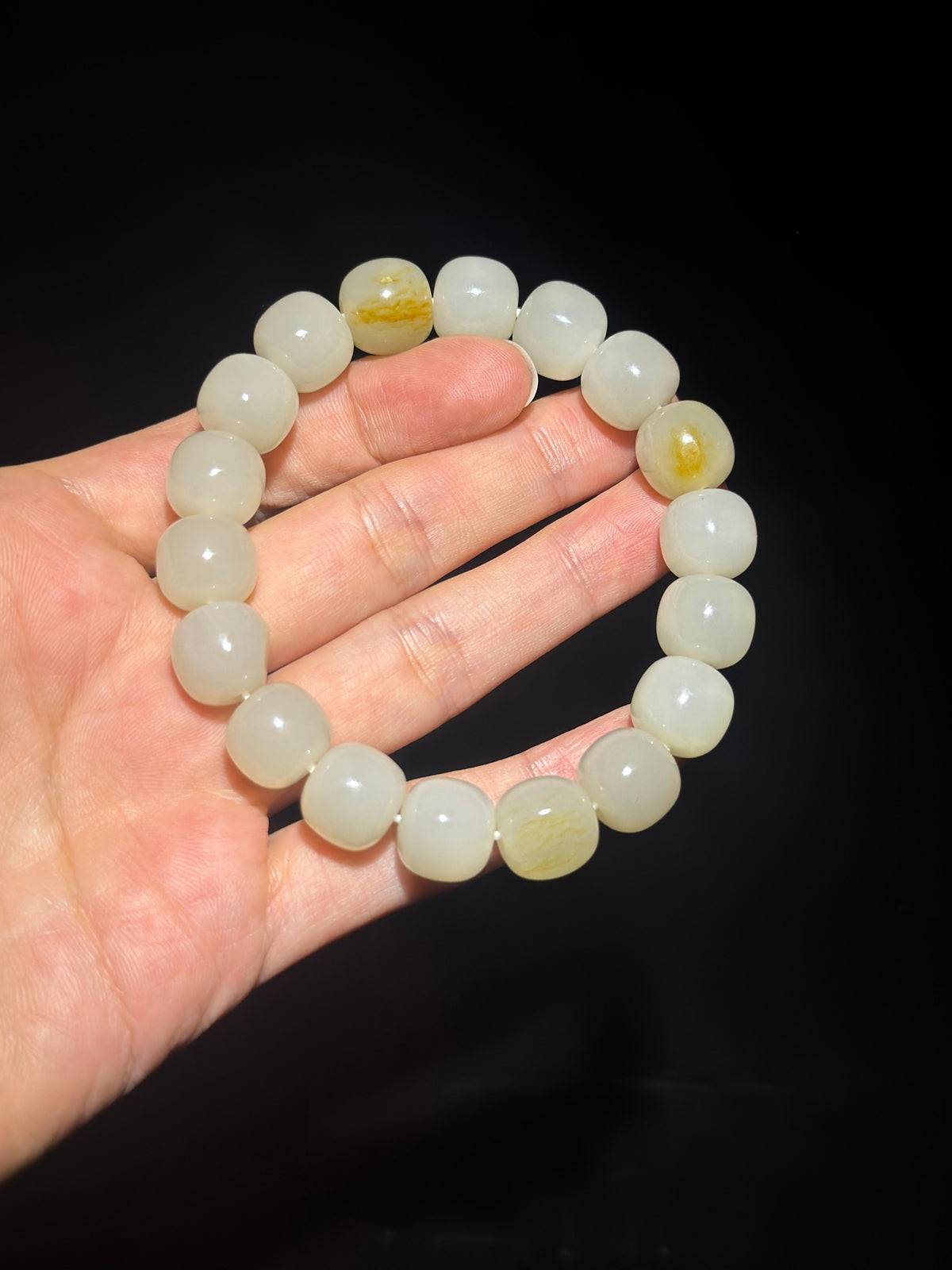 和田玉籽料手串 洒金皮带皮籽（yc770300）