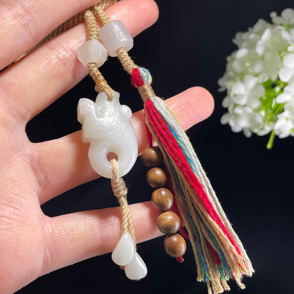 新疆天然和田玉白玉仿古玉猪龙雕刻挂件（yc360362）