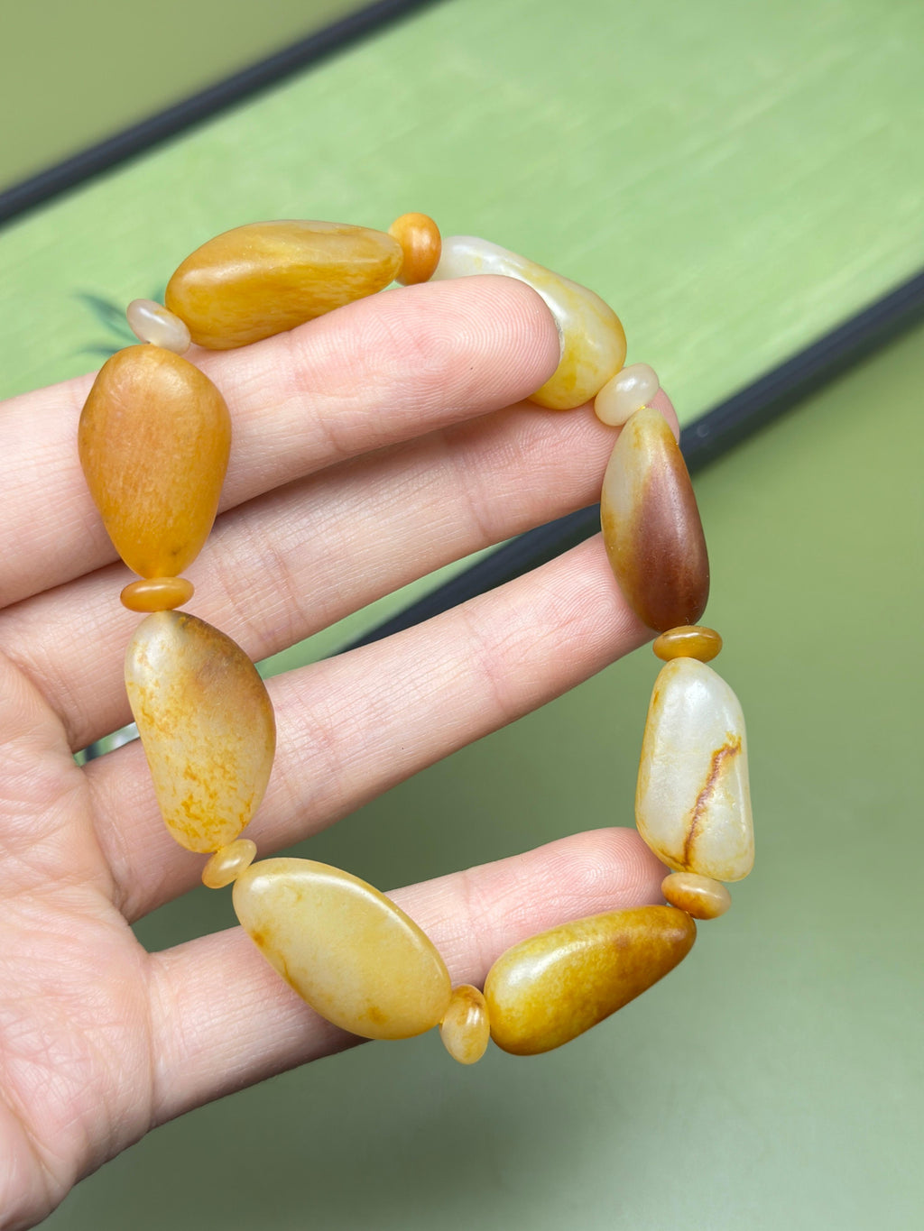 新疆和田玉臻品红皮洒金皮原籽手串（8颗）（yc754420）