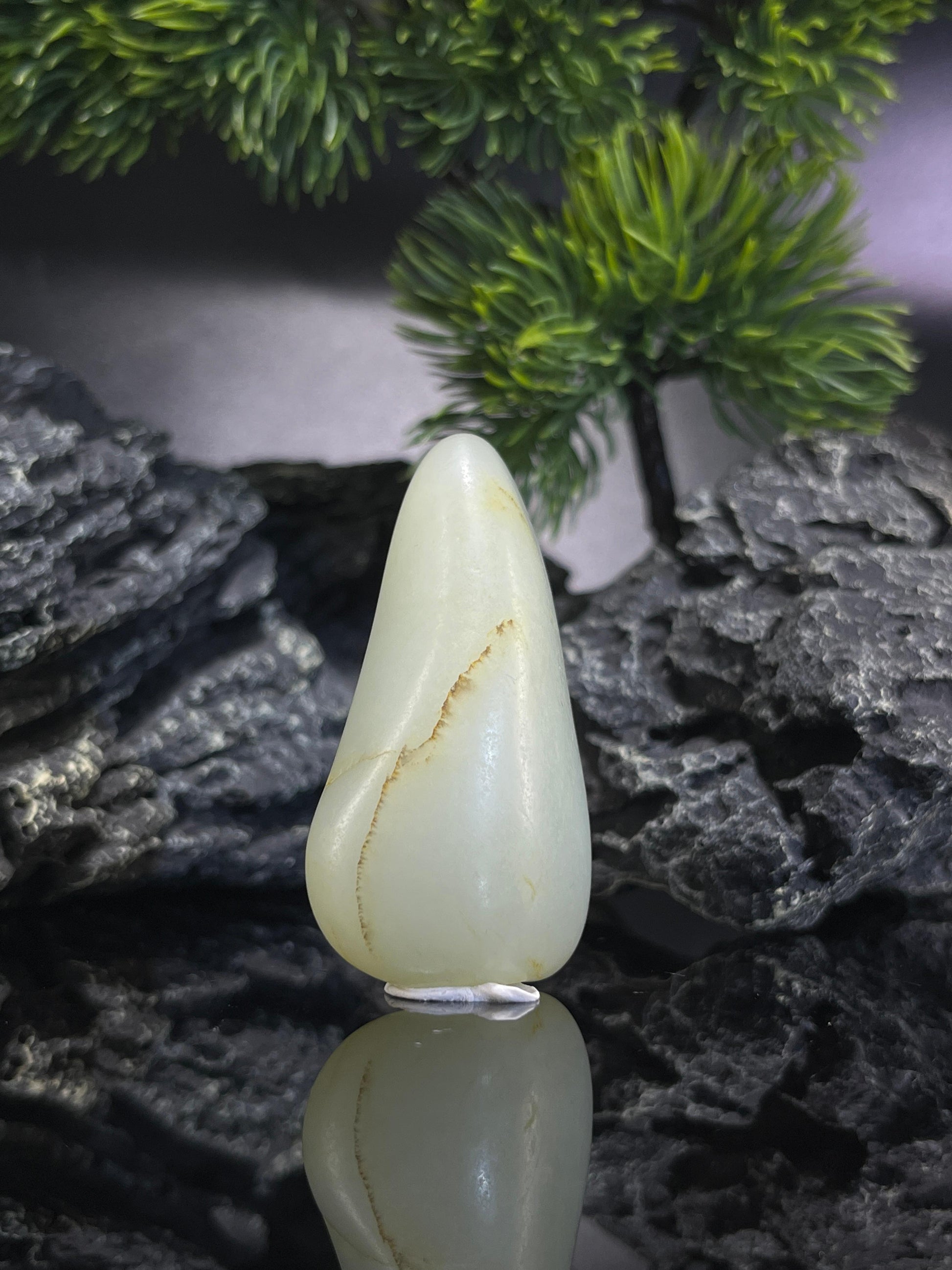 和田玉青玉底洒金皮籽料原石（yc212533）