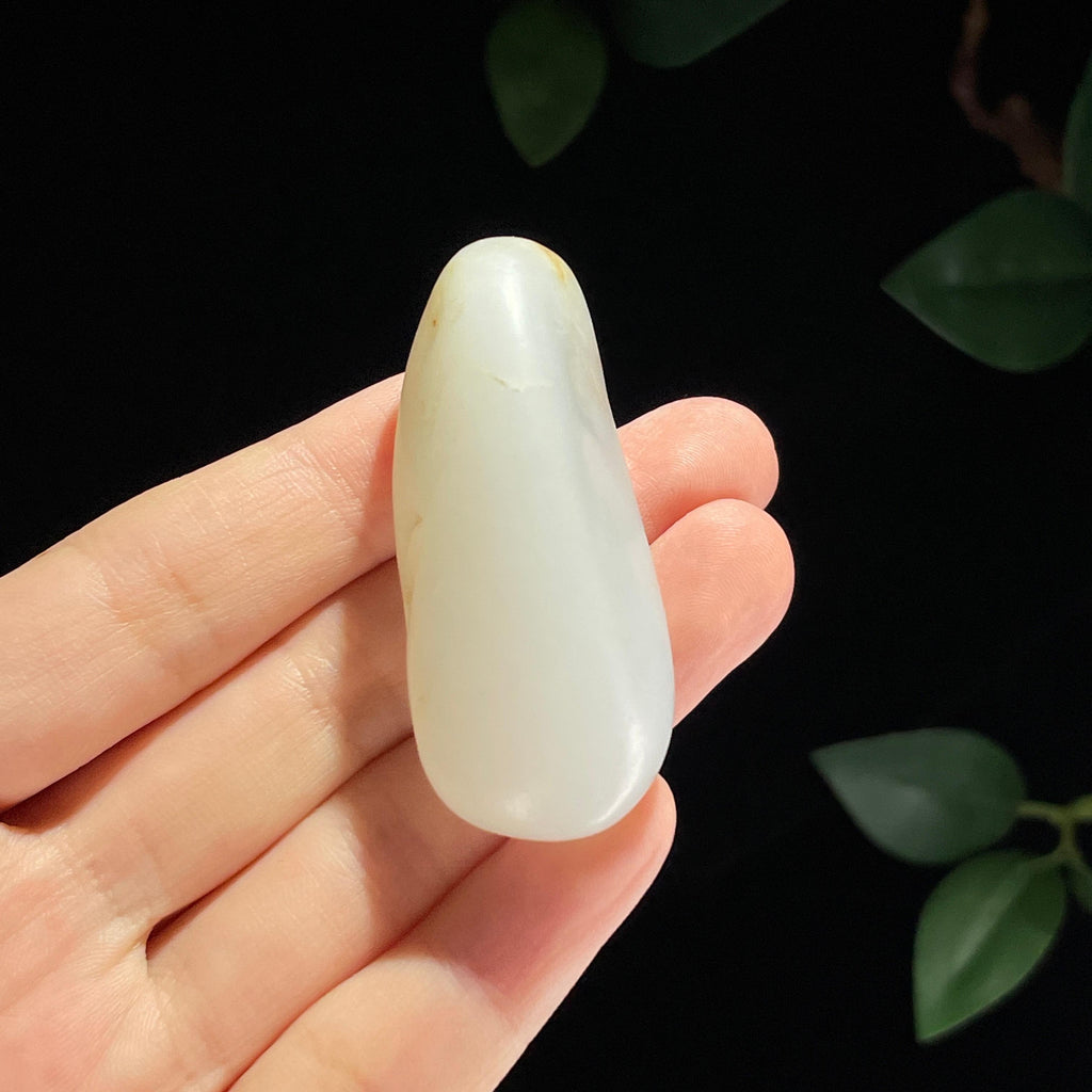 和田玉白玉秋梨皮“一抹秋阳”精品籽料挂件（yc749821）