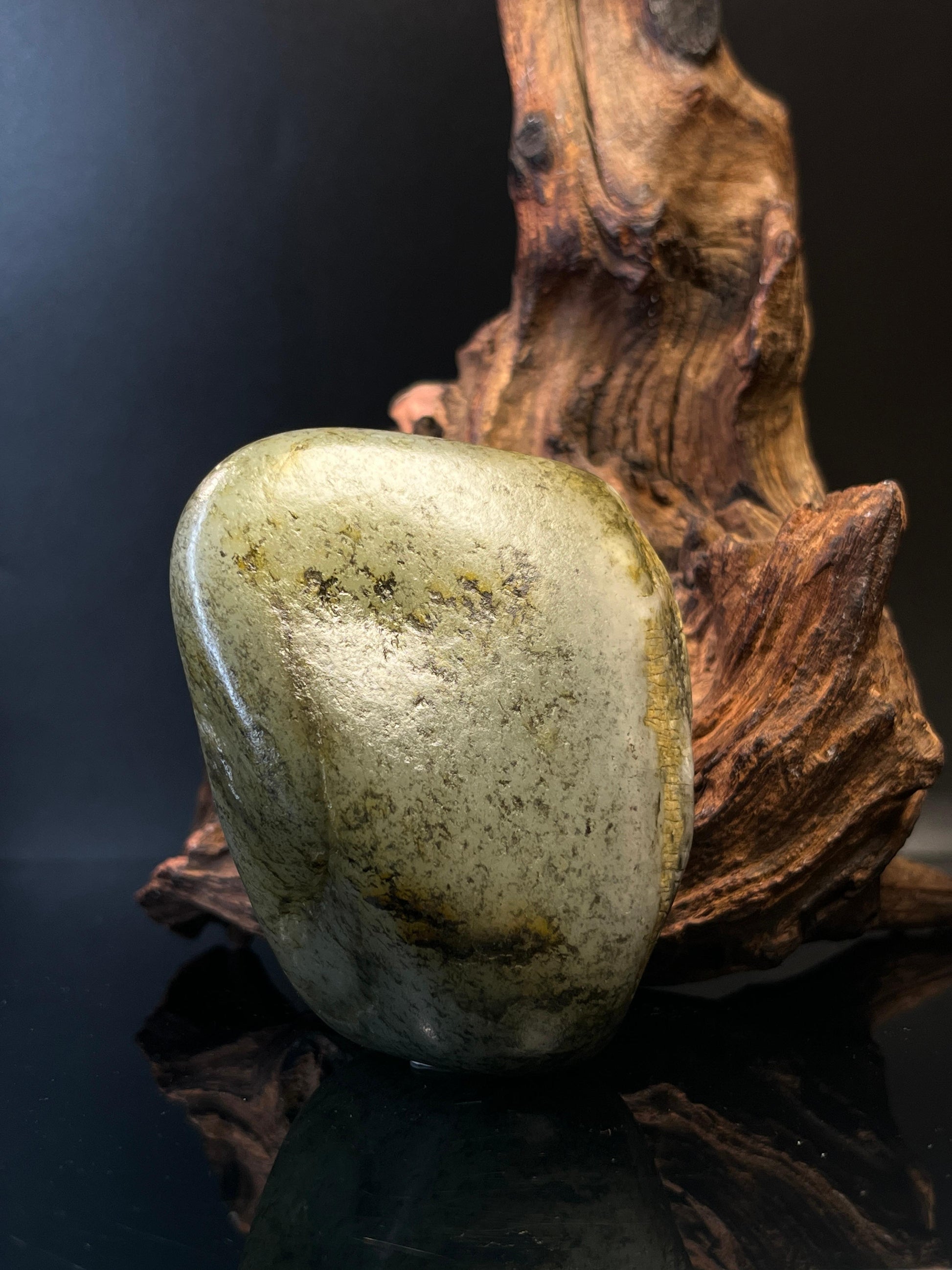 新疆和田玉籽料原石油库料特色小摆件（yc236708）