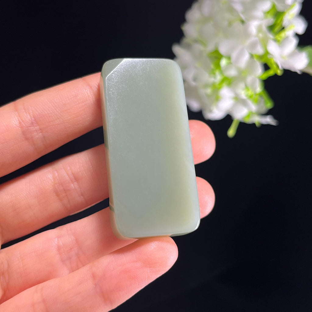 新疆天然和田玉沙枣青观音雕刻挂件（yc353662）