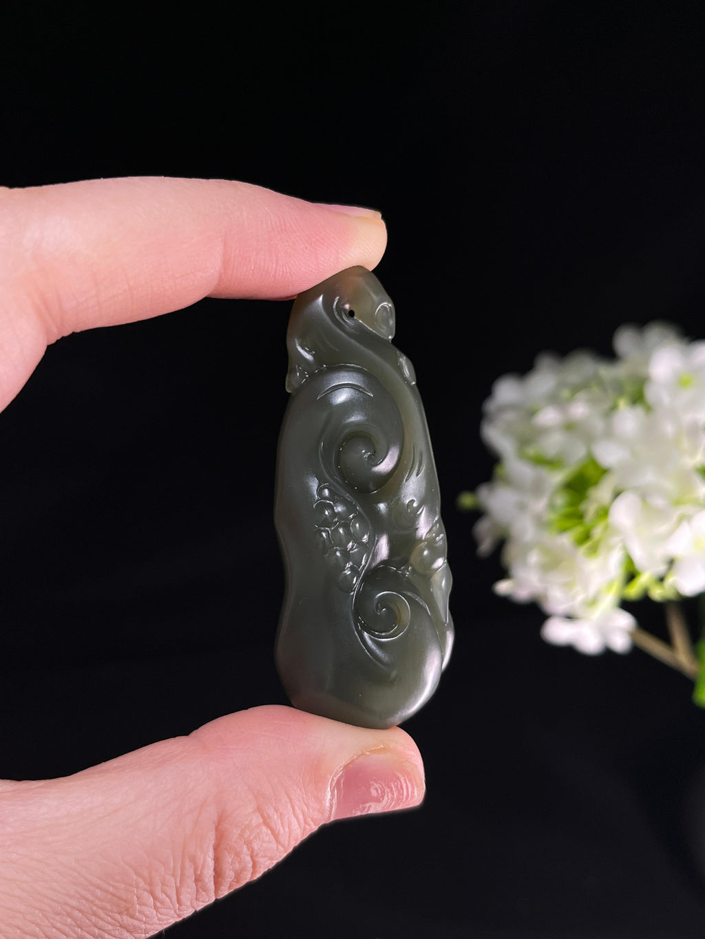 和田玉青玉雕刻挂件（yc251752）