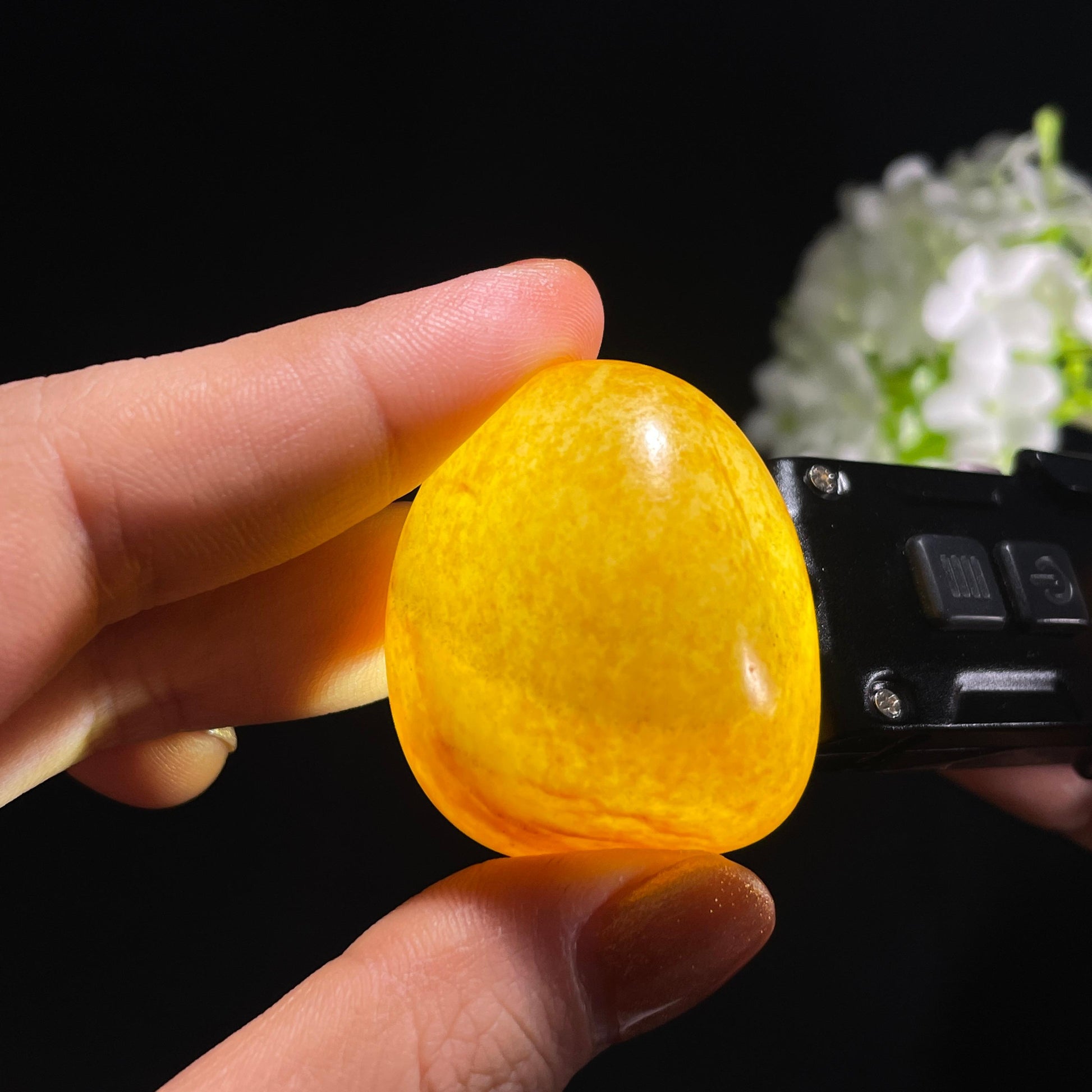 和田玉白玉“金晕含章”通体洒金皮红皮籽料（yc387251）