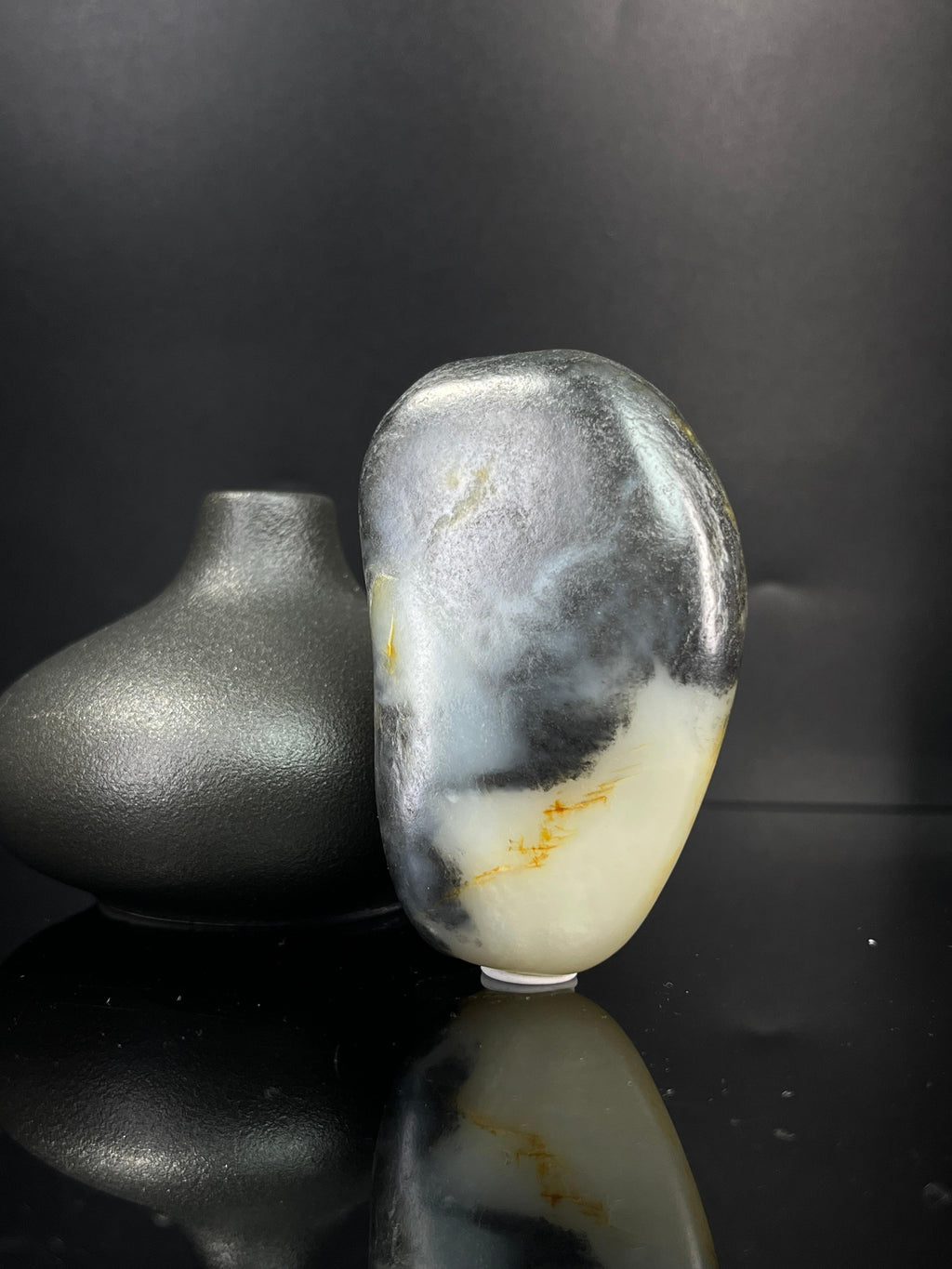 新疆和田玉青花籽料原石（yc241948）