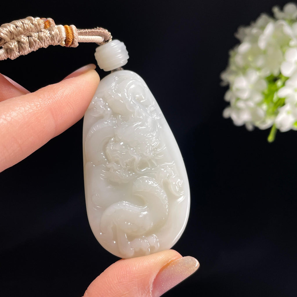 新疆天然和田玉白玉龙雕刻挂件（yc360325）