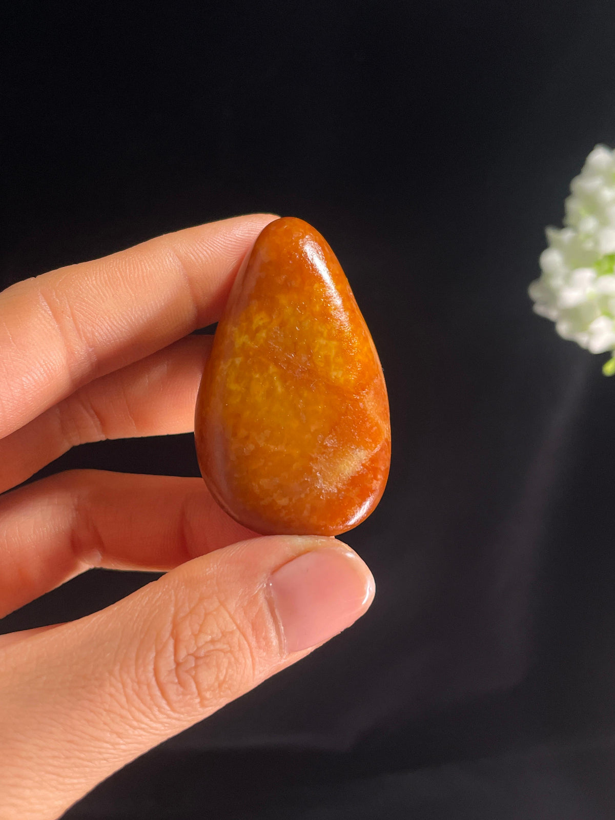 新疆天然和田玉籽料原石红沁挂件2（yc266559）