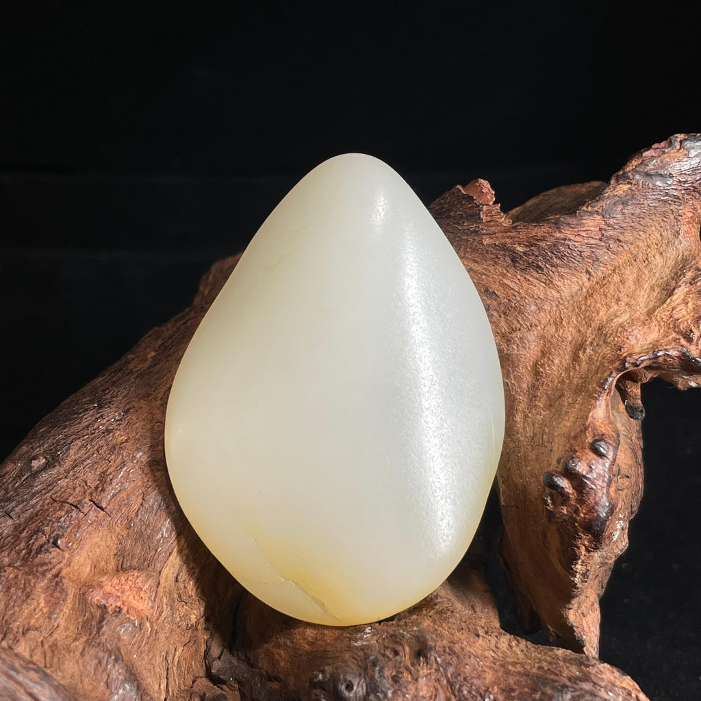新疆和田玉“月润凝脂”白玉淡洒金皮籽料（yc440968）