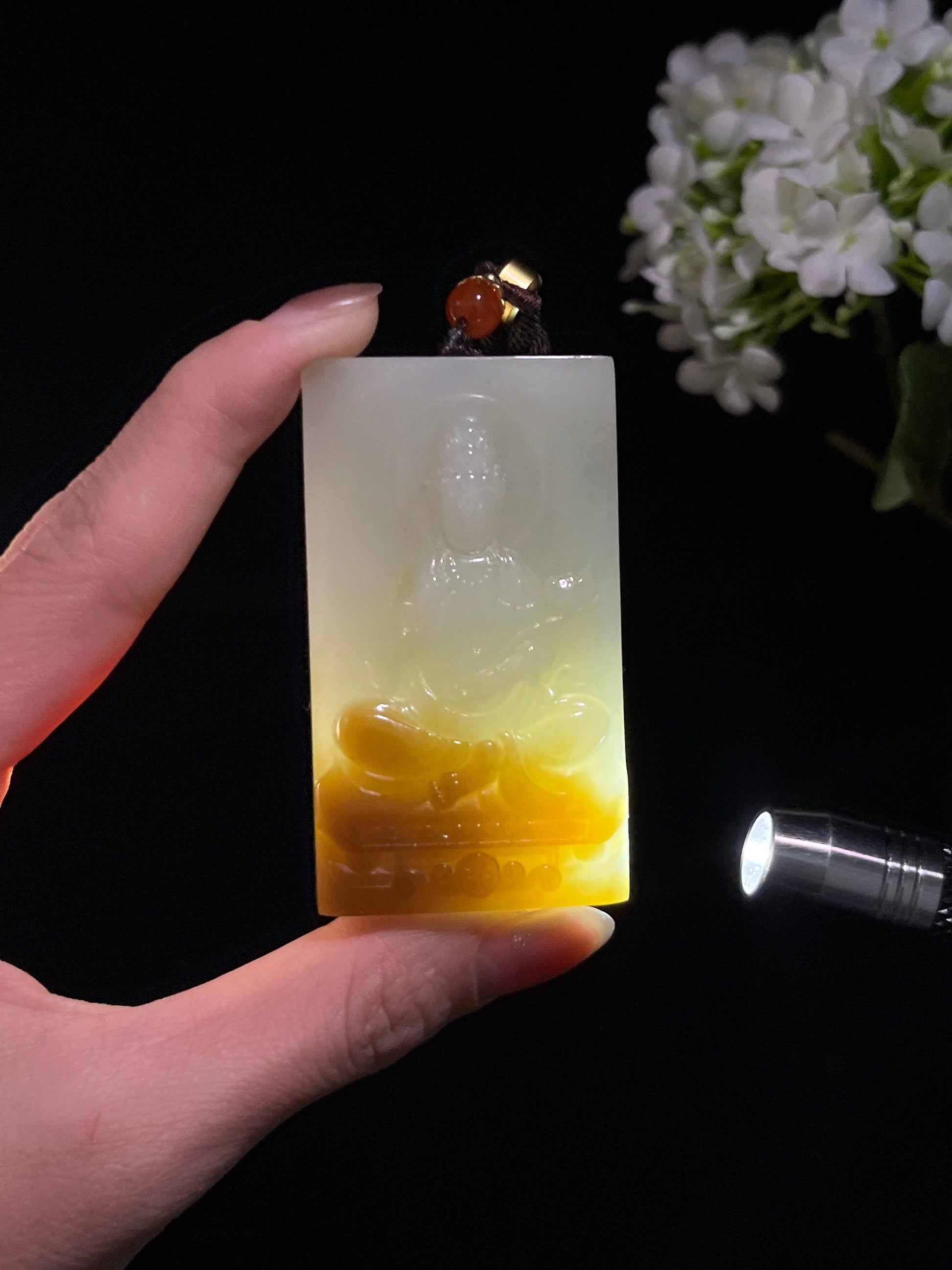 和田玉且末糖蓝观音雕刻牌（yc250448）