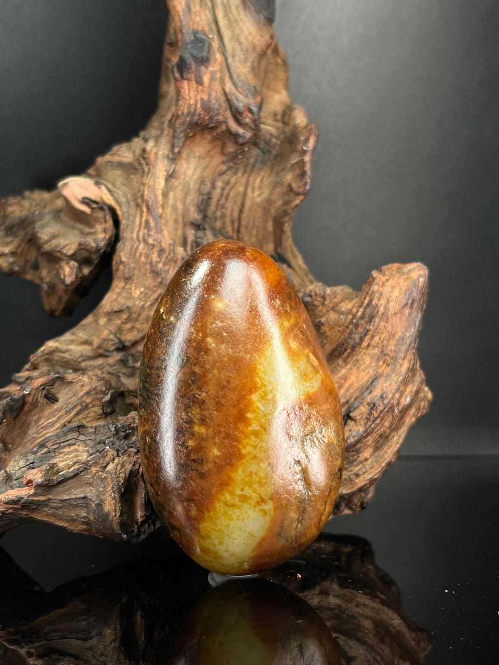 新疆和田玉聚黑红沁籽料原石（yc241882）