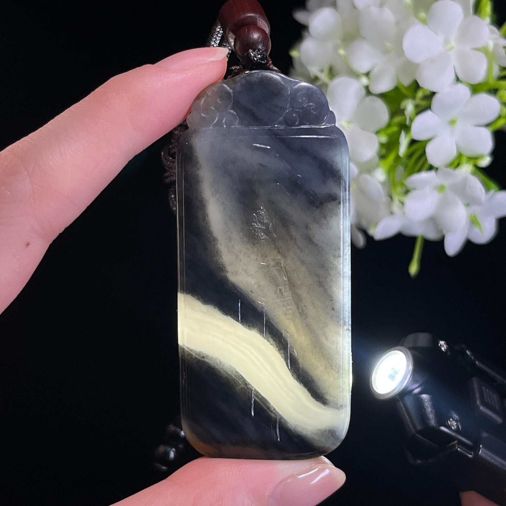 天然和田玉“烟江归舍”青花雕刻无事牌（yc339101）