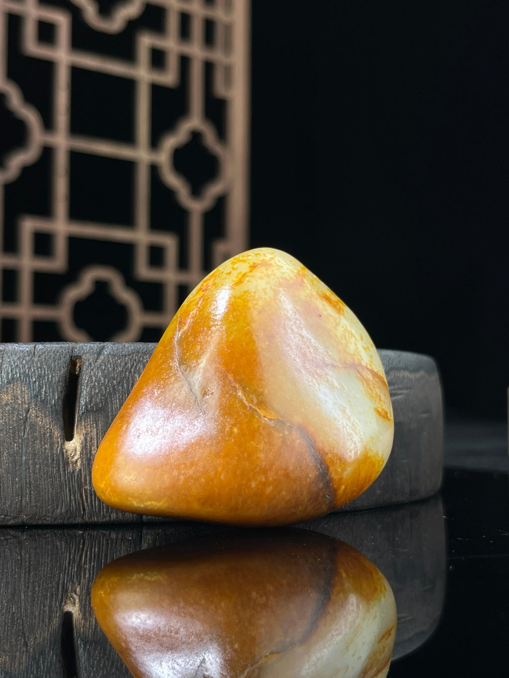 新疆和田玉白玉籽料原石聚红皮挂件（yc233821）