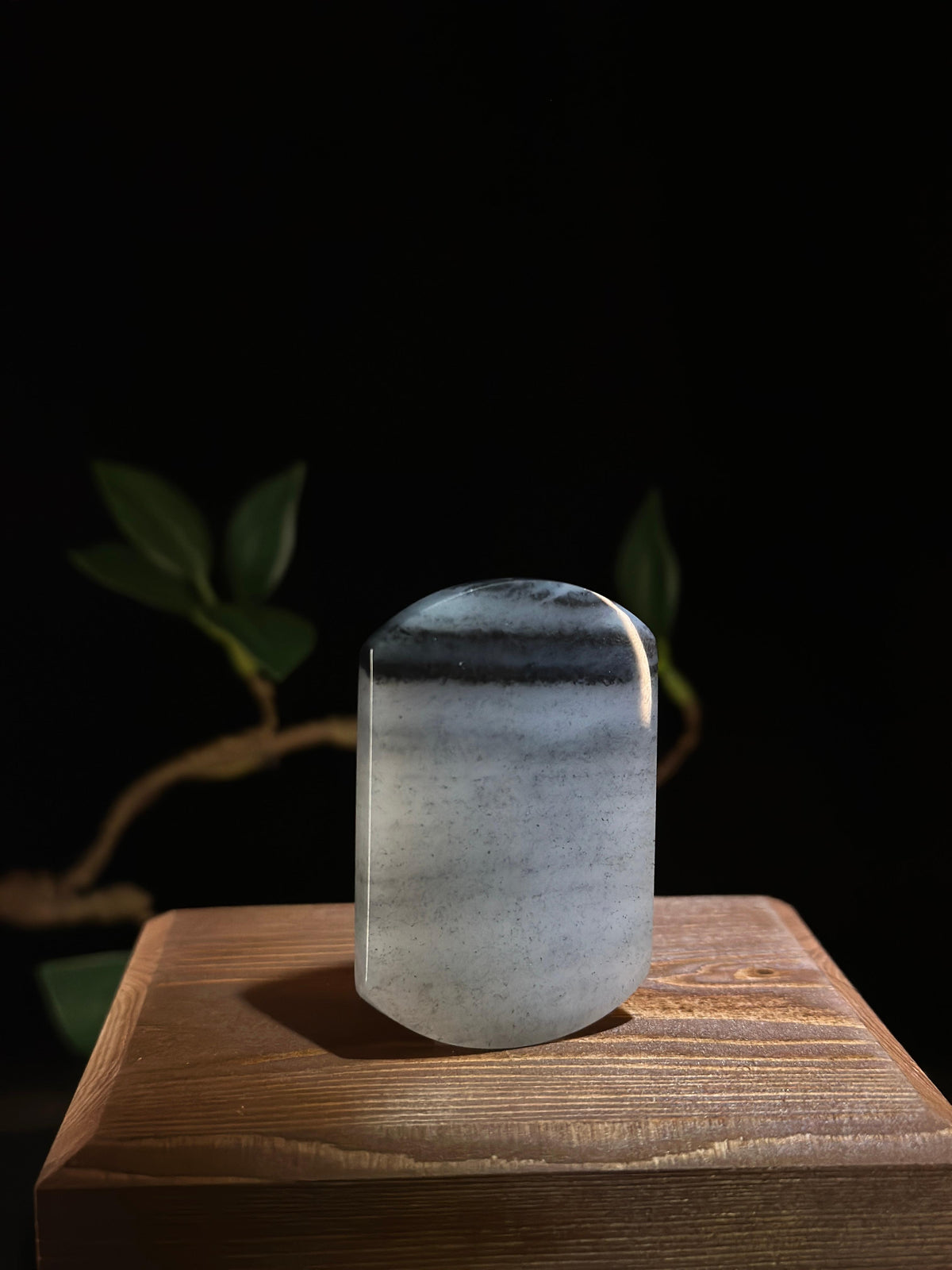 和田玉.青花拱顶牌 天然层峦图（yc777100）